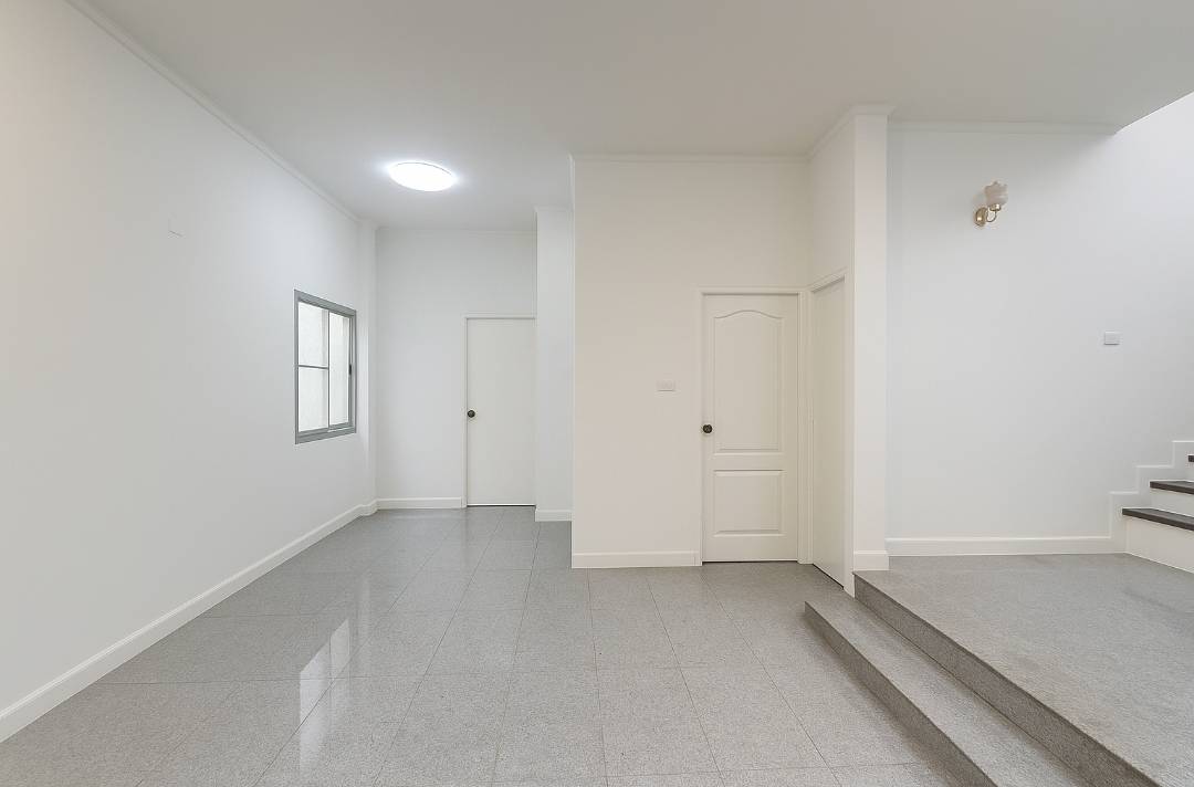 ขายบ้านเดี่ยว 2 ชั้น หมู่บ้านแมกไม้ ออเงิน สุขาภิบาล 5 (ซอย เพิ่มสิน 2 ) ราคา 5 ล้าน 3 ห้องนอน 2 ห้องน้ำ 1 ห้องแม่บ้าน ห้องน้ำในตัว