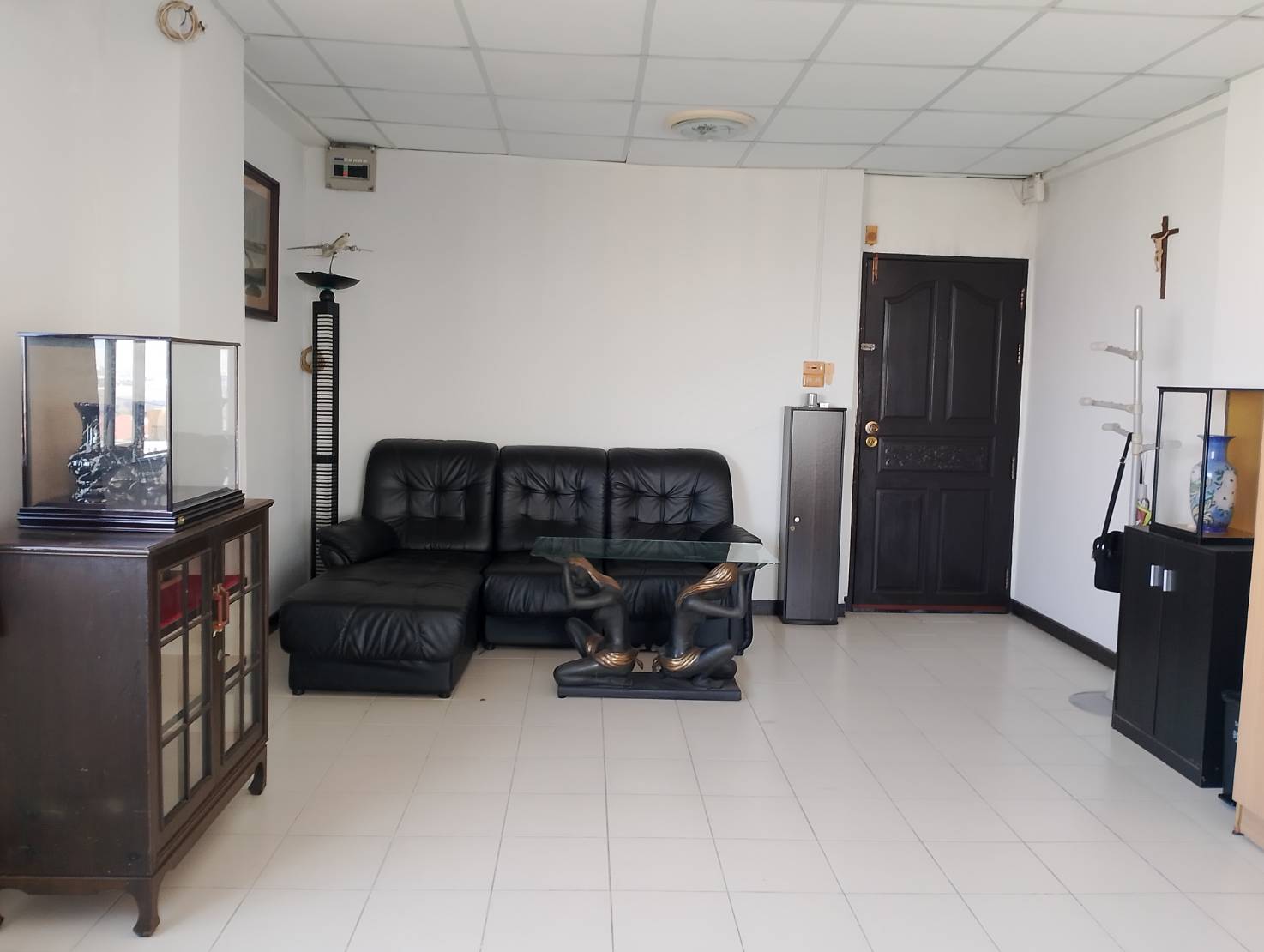 ขายด่วนราคาเบา ๆ / เช่าคอนโด ถนน เทพารักษ์ ใกล้ๆ สี่แยก ศรีนครินทร์ ชื่อ คอนโด เทพารักษ์ ตึกที่ 6 ชั้นที่ 12