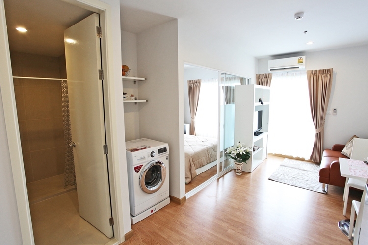 คอนโด พาร์คแลน @ รัชดา – วงศ์สว่าง The Parkland Ratchada-Wongsawang มีห้องให้เลือกหลายห้อง ราคาค่าเช่าตั้งแต่ 12,000 – 15,000 บาท/เดือน ห้องสตูดิโอ 1 ห้องนอน ชั้น วิว เลือกได้ตามต้องการ