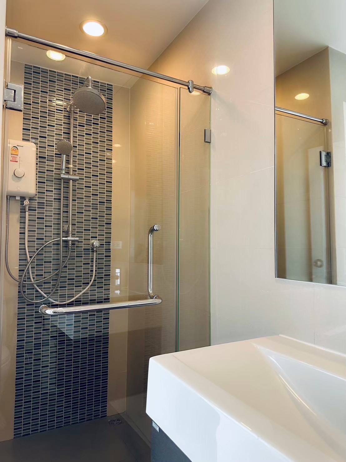 ให้เช่าคอนโด เดอะ สกาย สุขุมวิท / For Rent The Sky Sukhumvit (English below)