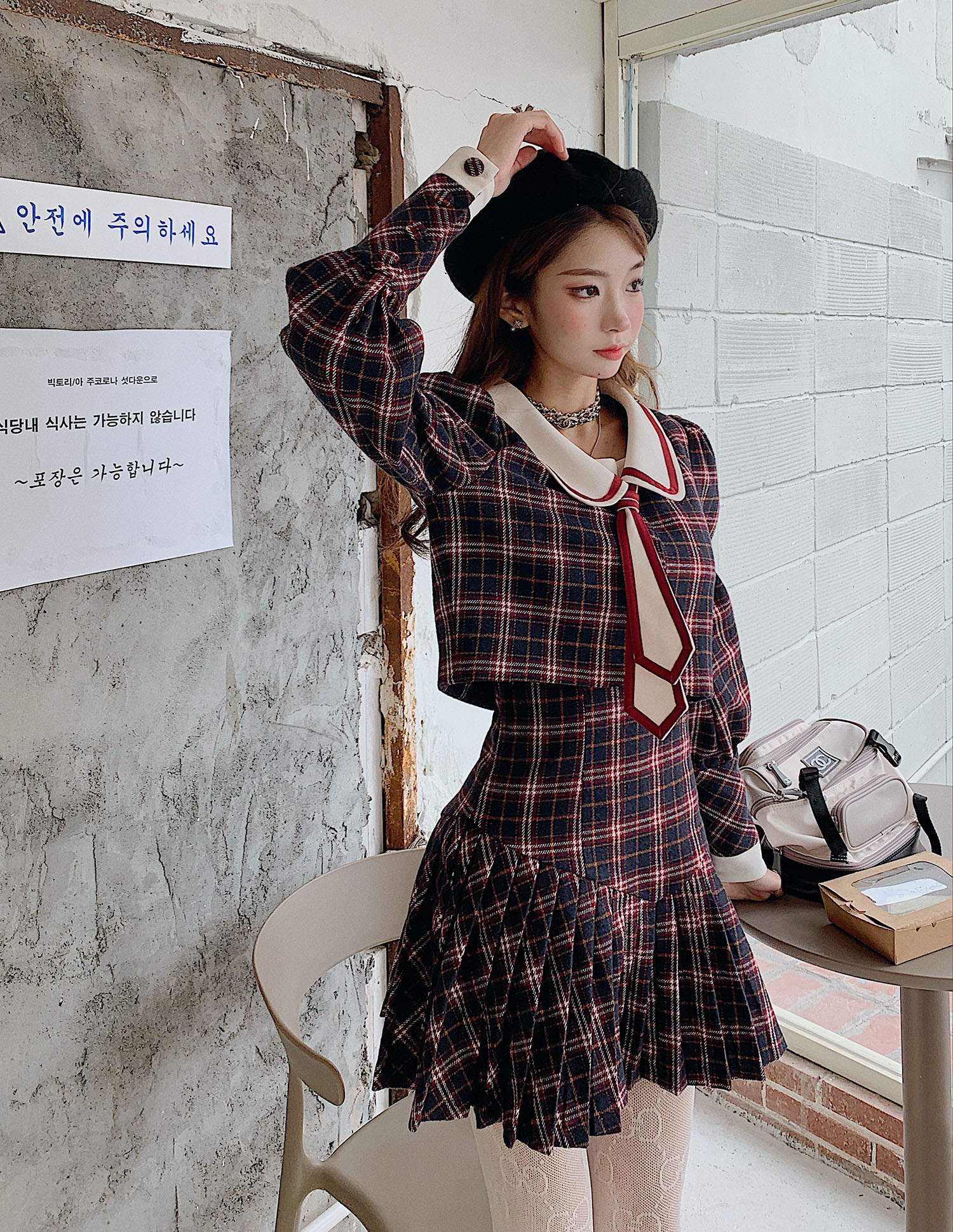 Girly Fancy Club : ชุดเซ็ทแฟชั่นสไตล์เกาหลีญี่ปุ่น (ราคาแยกชิ้น) เสื้อแขนยาว และ เดรสสายเดี่ยวเข้าชุด แบรนด์แท้