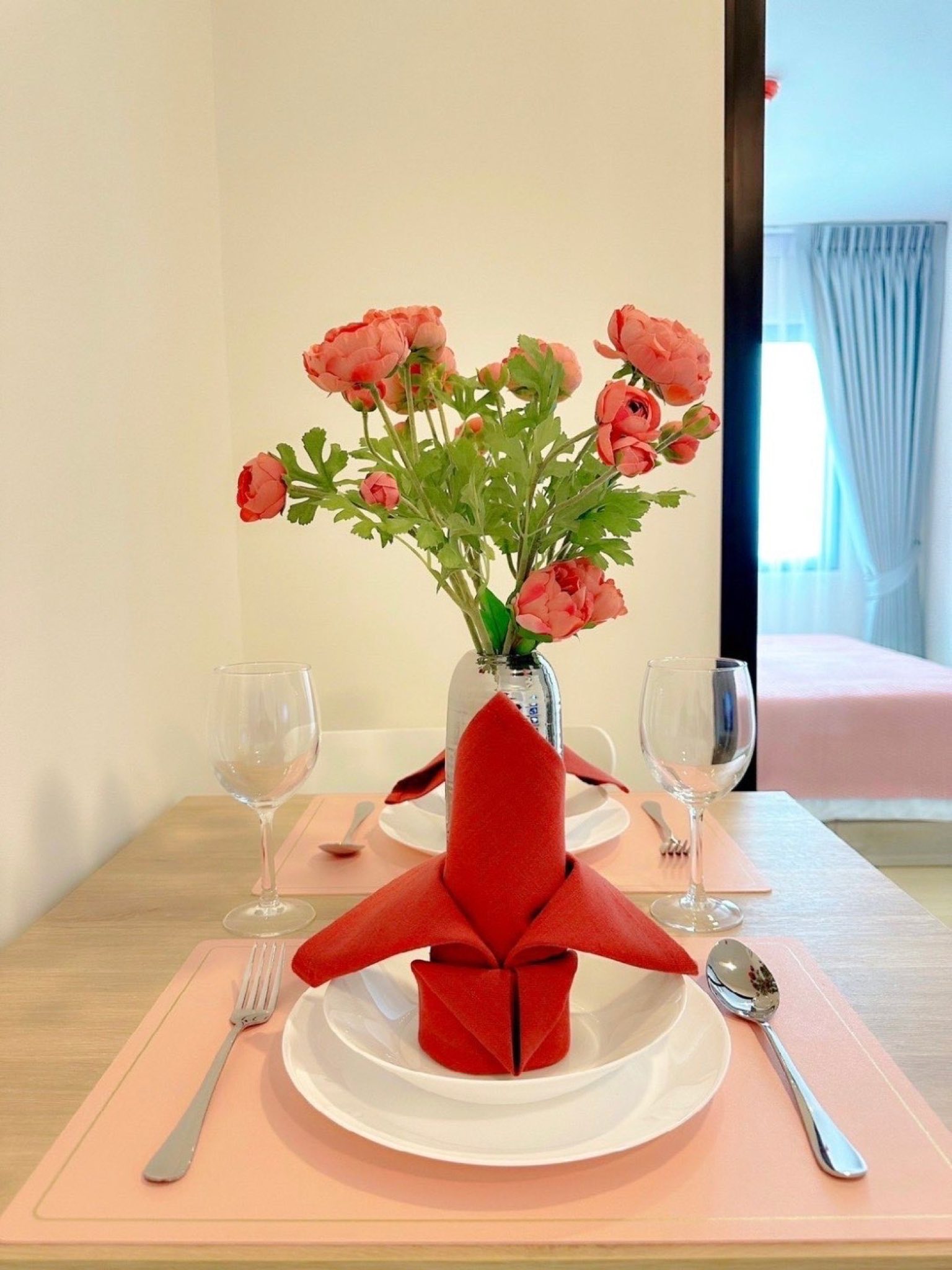 ปล่อยเช่า คอนโด ชีวาทัย ฮอลล์มาร์ค ลาดพร้าว–โชคชัย 4 เฟส 2 (Chewathai Hallmark Ladprao–Chokchai 4 Phase 2)