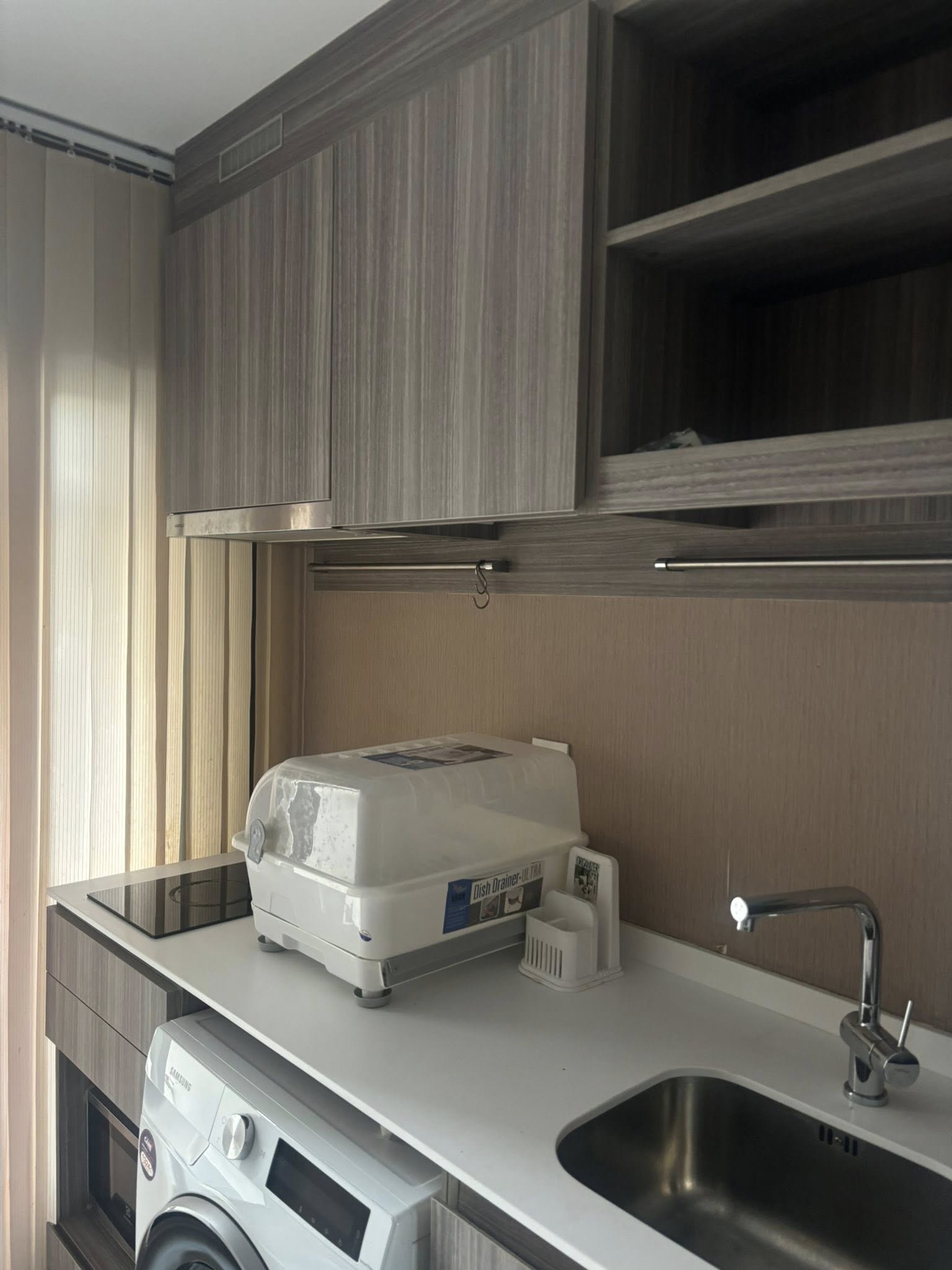 ปล่อยเช่าคอนโด kensington phaholyothin 63 (เคนซิงตัน พหลโยธิน 63 ) ขนาด 31.49 ตรม. 1 ห้องนอน 1ห้องน้ำ ชั้น 3 ห้องติดบันไดหนีไฟ