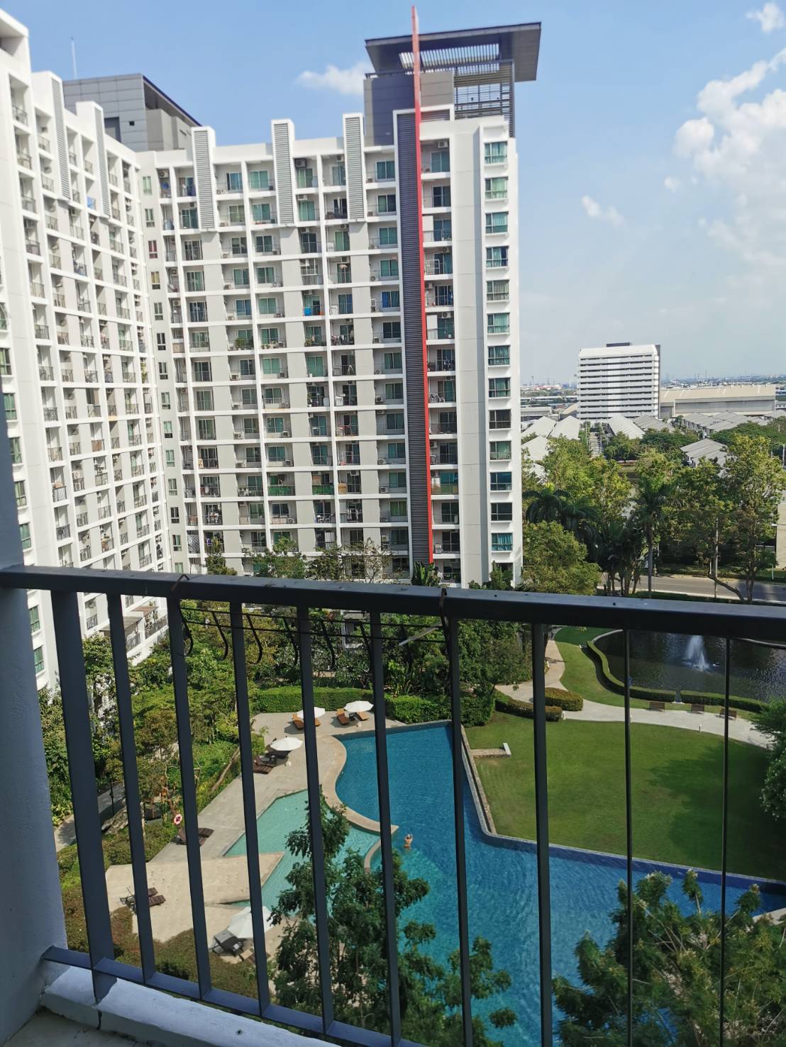 ขาย / ให้เช่าคอนโด The Parkland Srinakarin (เดอะ พาร์คแลนด์ ศรีนครินทร์)1 ห้องนอน 1 ห้องน้ำ ขนาด 40 ตรม
