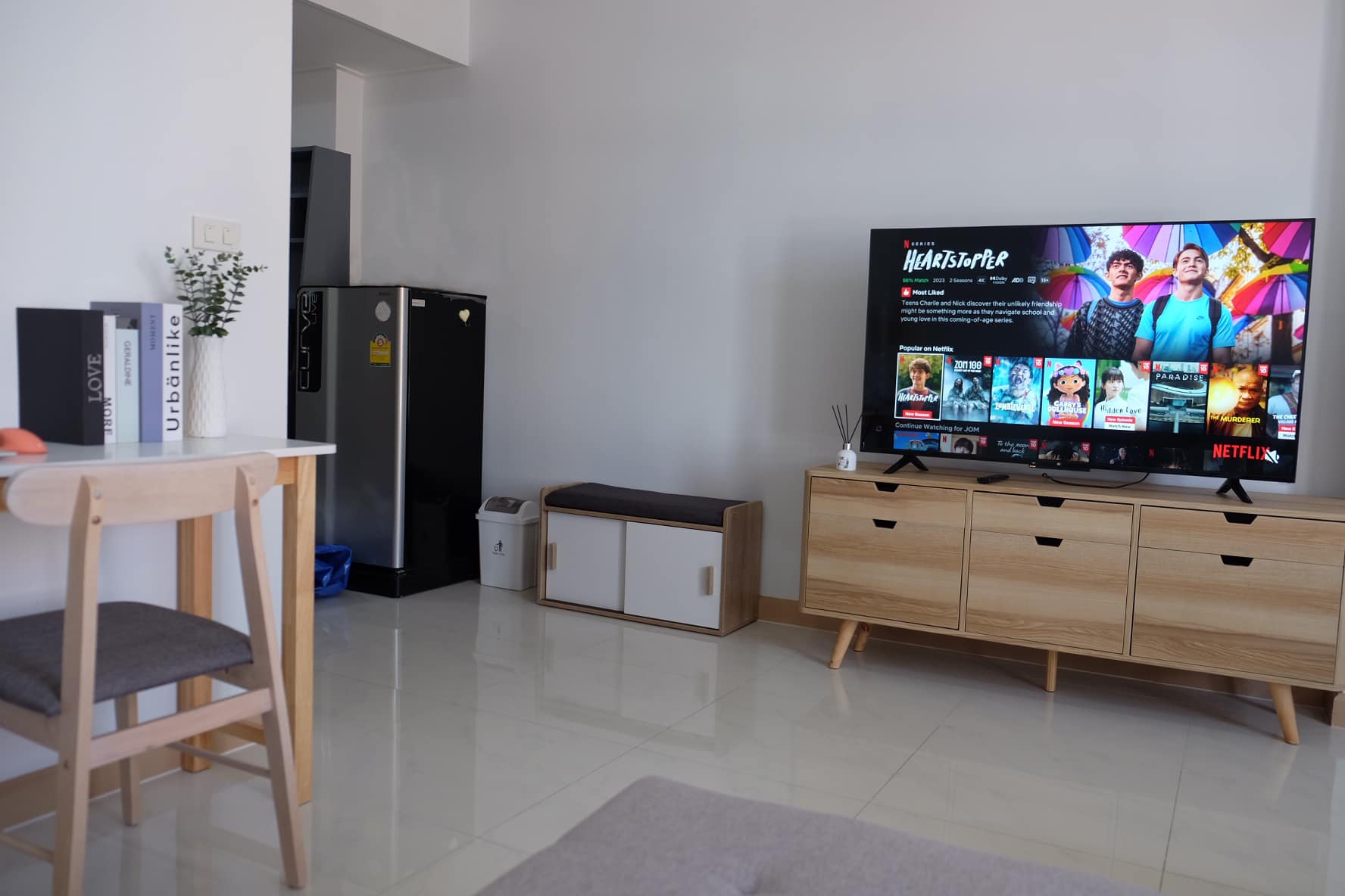 ให้เช่าคอนโดที่สุดแห่งโลเคชั่น พญาไท เพลส - ติด BTS พญาไท ปล่อยเช่าห้องสตูดิโอ ขนาด 29 ตร.ม. ชั้น 22 เพิ่งรีโนเวท