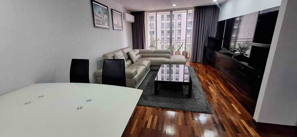 ð āđāļŦāđāđāļāđāļēāļāļāļāđāļ Asoke Place (āļāđāļĻāļ āđāļāļĨāļŠ) āļŠāļļāļāļļāļĄāļ§āļīāļ 21 / āđāļāļĨāđ BTS āđāļĨāļ° MRT āļāđāļĻāļ āđāļāļĩāļĒāļ 400 āđāļĄāļāļĢ