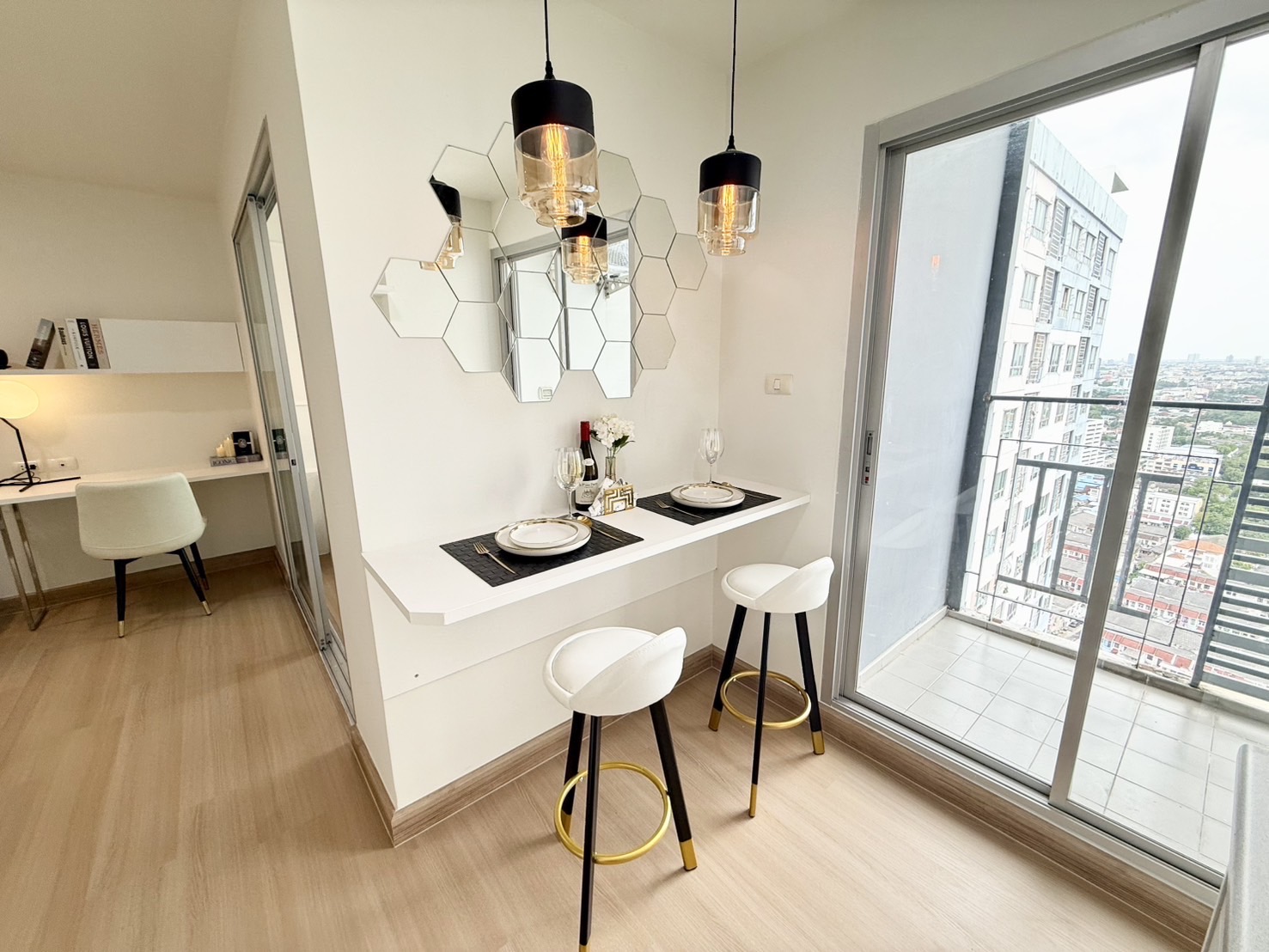 ขายคอนโด เดอะทรัส เรสซิเด้นซ์ ปิ่นเกล้า (For sale The Trust Residence Pinklao)