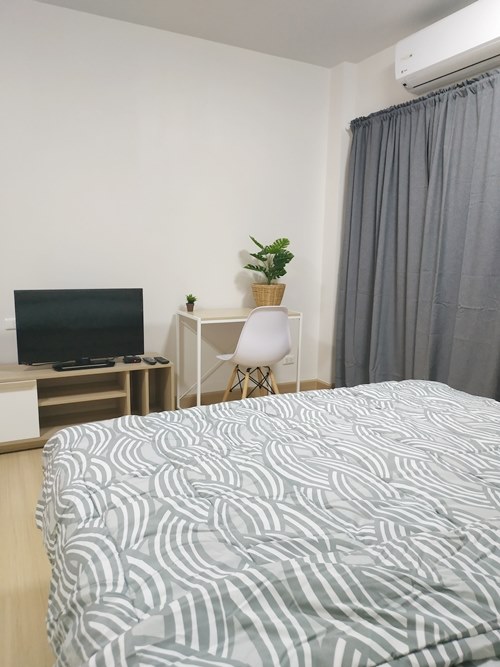 ขาย / ให้เช่า วิวสระสวย ห้องขนาด 30 ตรม Supalai Veranda Rama 9 (ศุภาลัย เวอเรนด้า พระราม 9) ไปประดิษฐ์มนูธรรม เพชรบุรี ราม