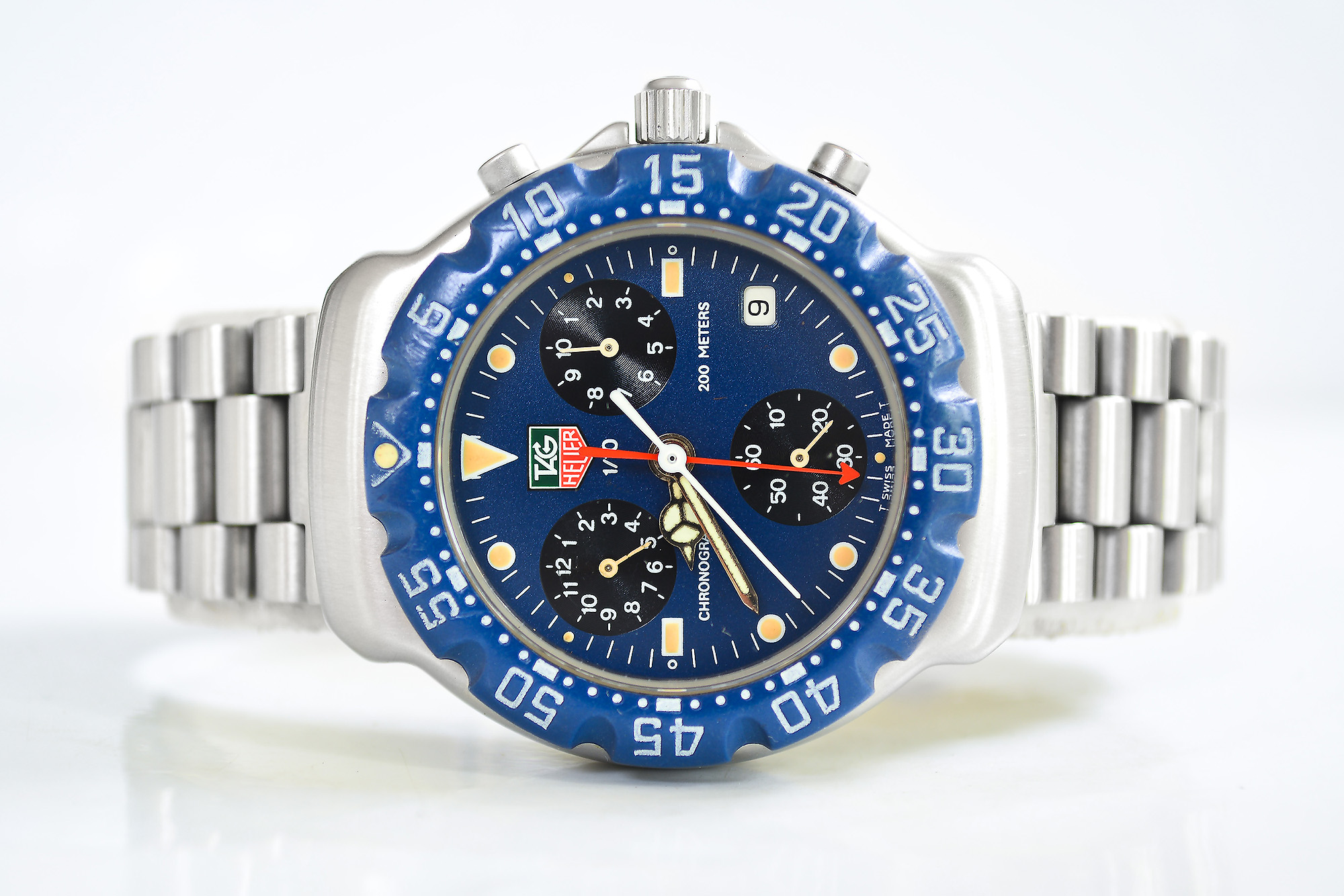 Tag Heuer F1 Chronograph หน้าน้ำเงิน (Sold)