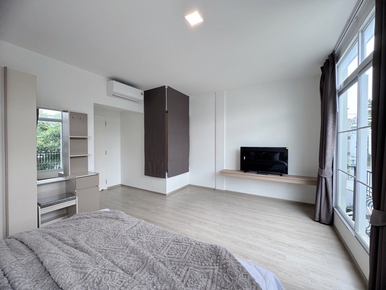 🏡 ให้เช่าทาวน์โฮม Indy 2 บางนา – รามคำแหง 2 บ้านใหม่ ไม่เคยเข้าอยู่ แต่งครบ พร้อมเข้าอยู่ทันที