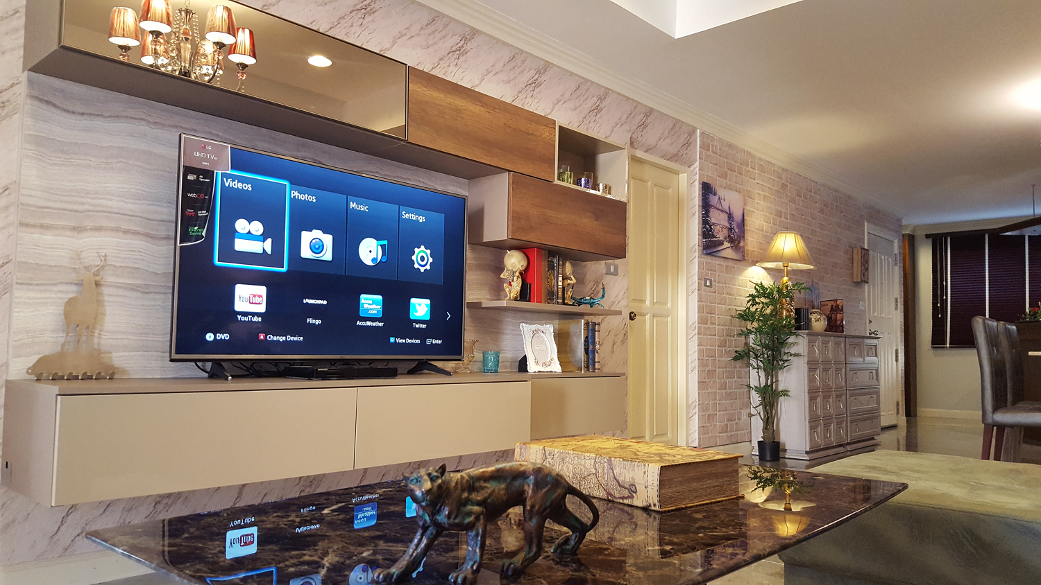 รหัสทรัพย์ 32240 ขายคอนโด Bang Saray Condominium (บางเสร่ คอนโดมิเนียม) ติดทะเลพัทยา 150 ตรม. 2 ห้องนอน 2 ห้องน้ำ 2 ระเบียง ตกแต่งดีไซน์ สวย สง่า มีคลาส ไม้จริง บิ้วอิน พื้นจากตุรกี material นำเข้าจากอิตาลี