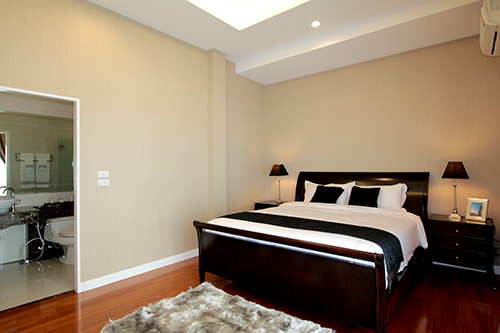 SALE Luxury Decor Single House with private pool in Sukhumvit soi 4 Nana BTS