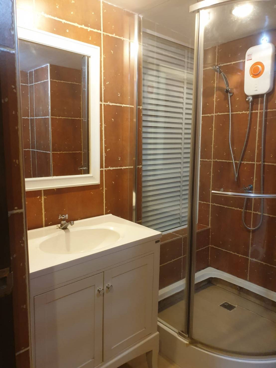 ให้เช่าคอนโด Sukhumvit Suite (สุขุมวิท สวีท) ห้องสตูดิโอ 1 ห้องน้ำ ขนาด 30 ตรม ชั้น 17 วิวโล่ง ห้องตกแต่งพร้อมเข้าอยู่