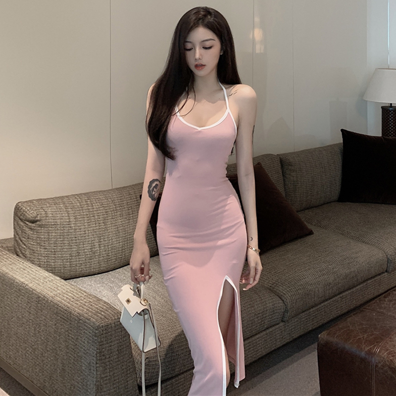 พรีออเดอร์ : เดรสยาวประมาณเข่า ผ่าข้าง รุ่นสายผูกคอ สไตล์สปอร์ต ทรงเข้ารูปผ้ายืดแบบสวย มีให้เลือก 2สี