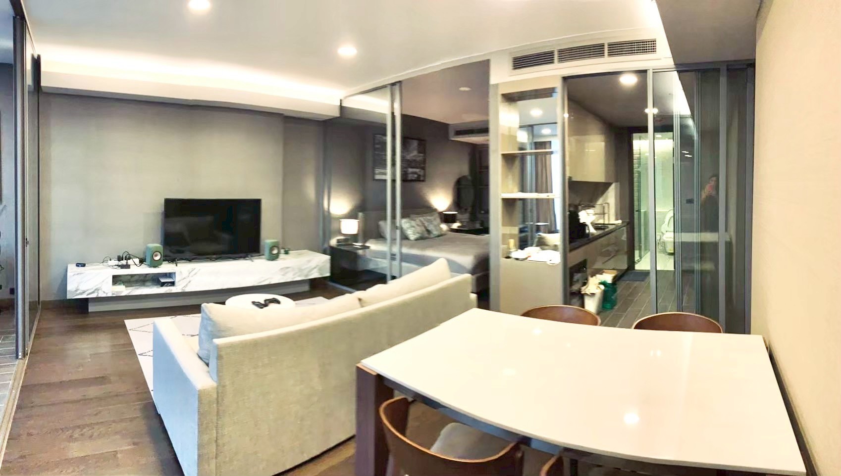 ให้เช่าคอนโด ไซมิส เอ็กซ์คลูซีฟ ควีนส์ / For Rent Siamese Exclusive Queens Condo