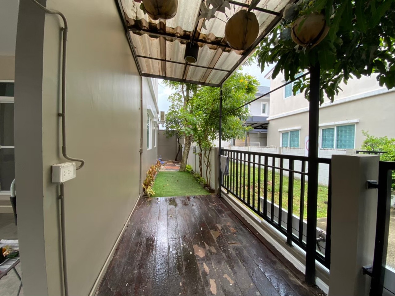 ให้เช่าทาวน์เฮาส์ 2 ชั้น Gusto Phaholyothin – Saimai : หมู่บ้าน กัสโต้ พหลโยธิน – สายไหม ถนนสายไหม เนื้อที่ 32.75 ตารางวา 2 ชั้น 4 ห้องนอน 3 ห้องน้ำ