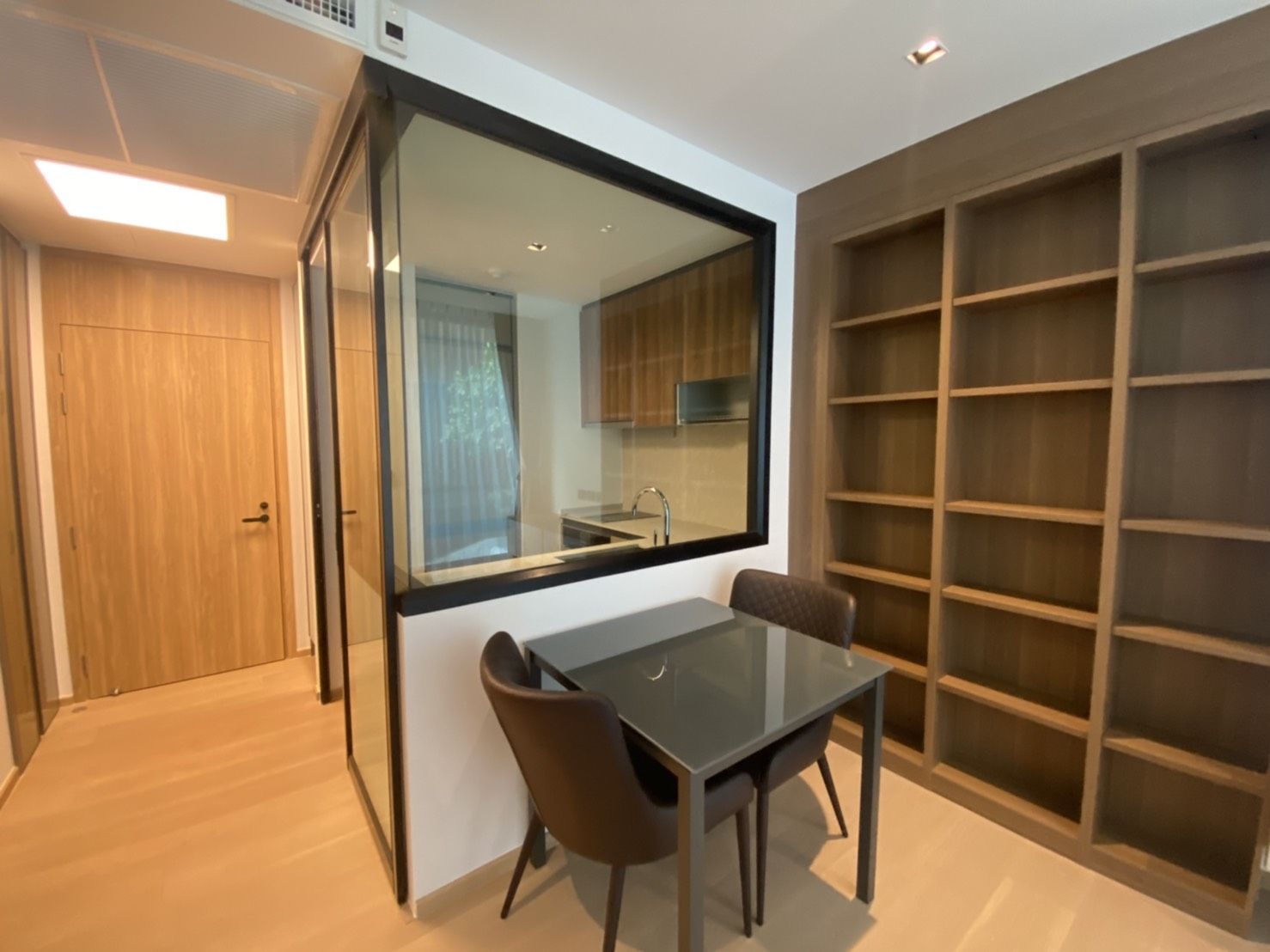 ให้เช่าคอนโด Chalermnit Art De Maison (เฉลิมนิจ อาร์ท เดอ เมซง สุขุมวิท 53) 1 ห้องนอน 1 ห้องน้ำ ขนาด 40 ตรม ห้องตกแต่งพร้อมเข้าอยู่