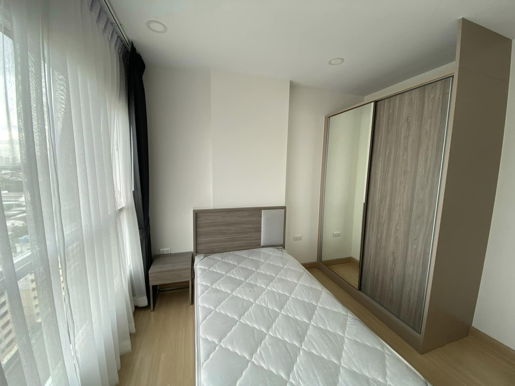 ให้เช่าคอนโด Supalai Veranda Ramkhamhaeng (ศุภาลัย เวอเรนด้า รามคำแหง) - 2 ห้องนอน; 2 ห้องน้ำ; ครัวแยก; ห้องมุม