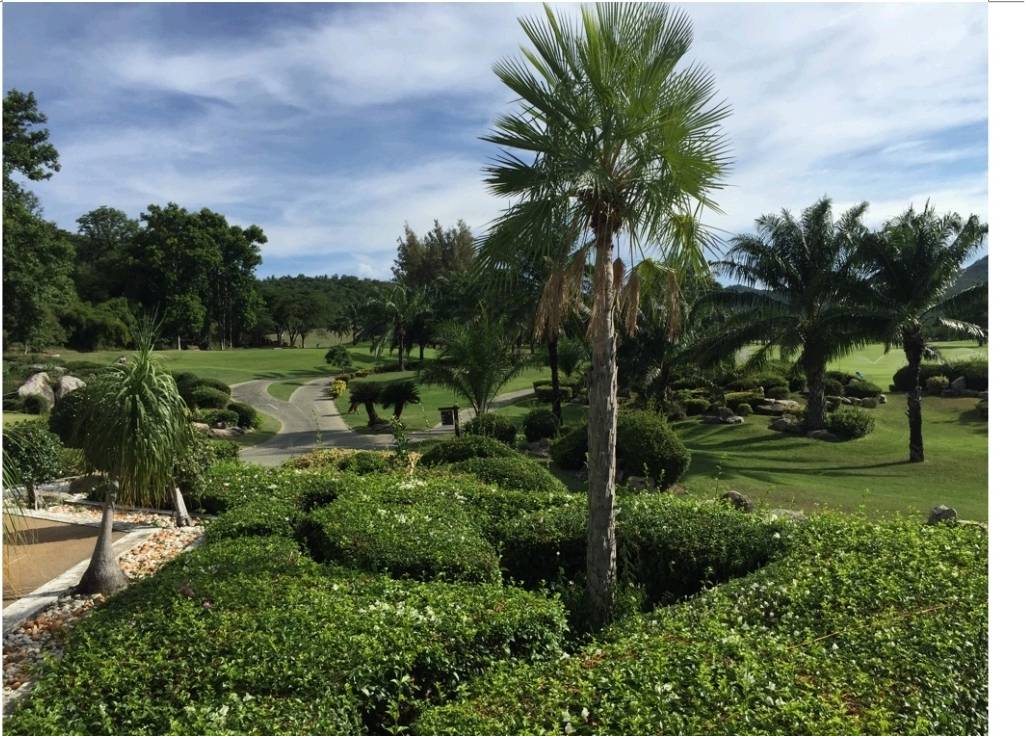 ขายที่ดินสวยติดคลับเฮ้าส์ในโครงการ ปาล์ม ฮิลล์ กอล์ฟ รีสอร์ท หัวหิน ที่ดินระดับพรีเมี่ยมที่ตั้งอยู่ใน ปาล์ม ฮิลส์ กอล์ฟ รีสอร์ท ในราคาที่สุดพิเศษ