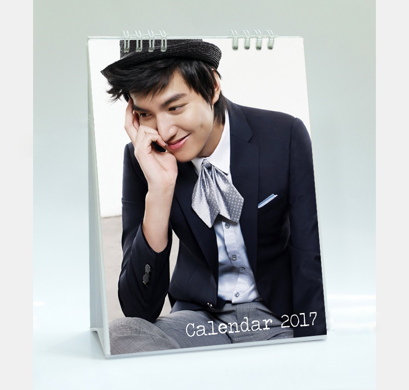 ปฏิทินตั้งโต๊ะ 1 ปก 12 หน้า