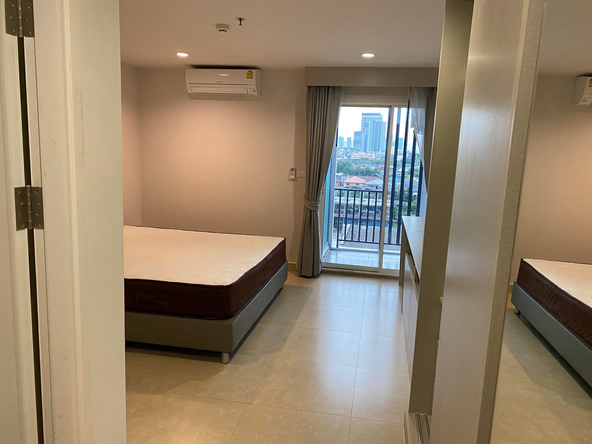 ขายคอนโด รีเจ้นท์ โฮม บางซ่อน เฟส 28 (Regent Home Bangson28) 1 ห้องนอน 1 ห้องนั่งเล่น 2 ห้องน้ำ 58 ตร.ม