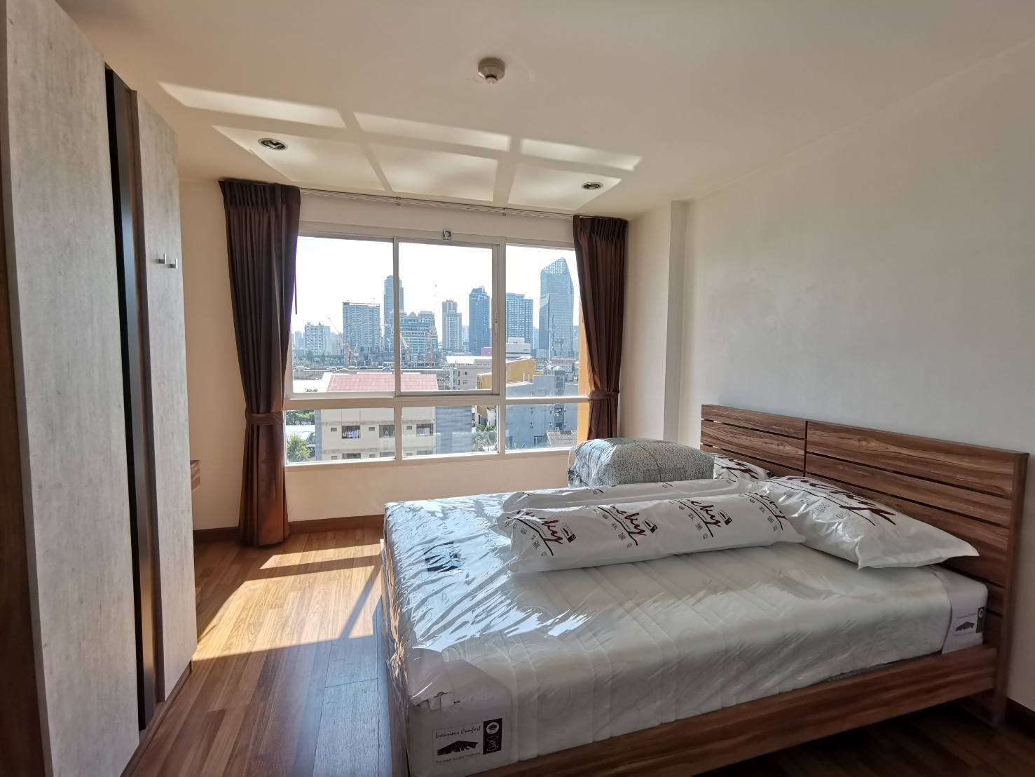 ให้เช่าคอนโด PG Rama IX (พีจี พระราม 9) 2 ห้องนอน 2 ห้องน้ำ ขนาด 75 ตรม ชั้น 8 อาคาร A ห้องมุม