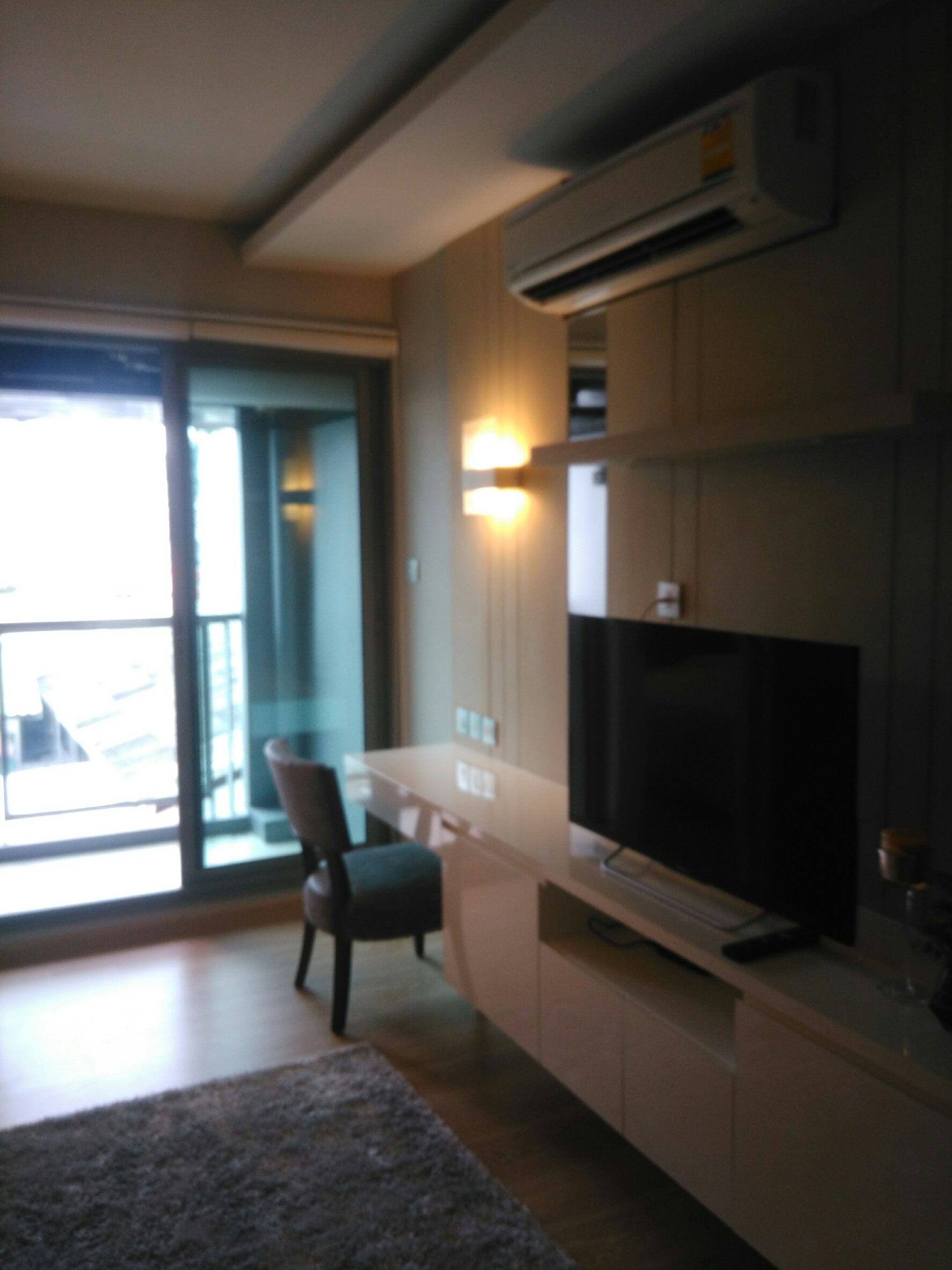 ขาย / เช่า คอนโด H Sukhumvit 43 (เอช สุขุมวิท 43) 1ห้องนอน 1 ห้องน้ำ 1ห้องรับแขก ห้องครัวในตัว พื้นที่ 40.92 ตร.ม ชั้น 9 ห้อง 99/53 วิวเมือง