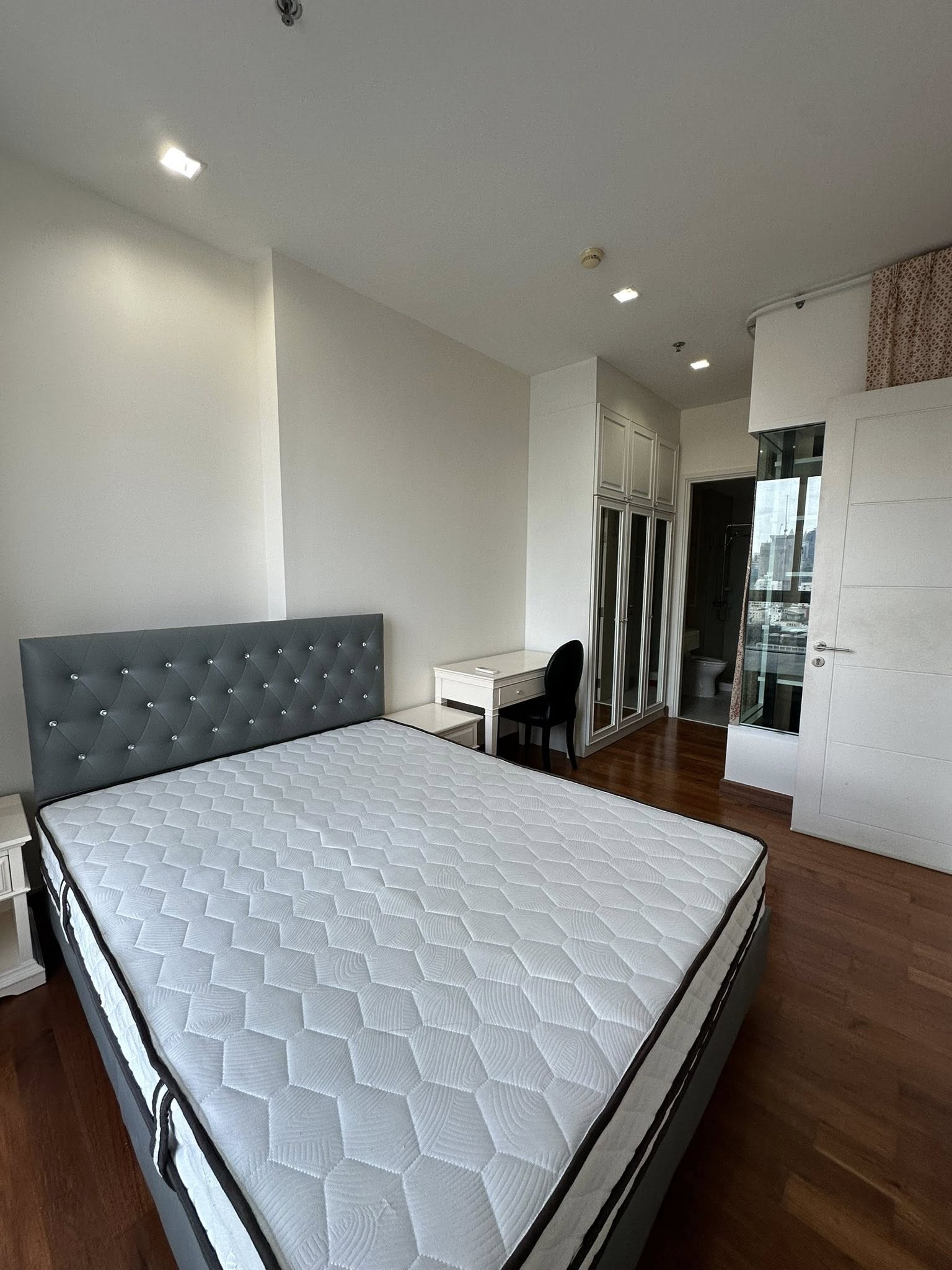 🏡✨ ให้เช่าคอนโด Ivy Sathorn 10 วิวมหานคร‼ ใกล้ BTS ช่องนนทรี – เซนต์หลุยส์