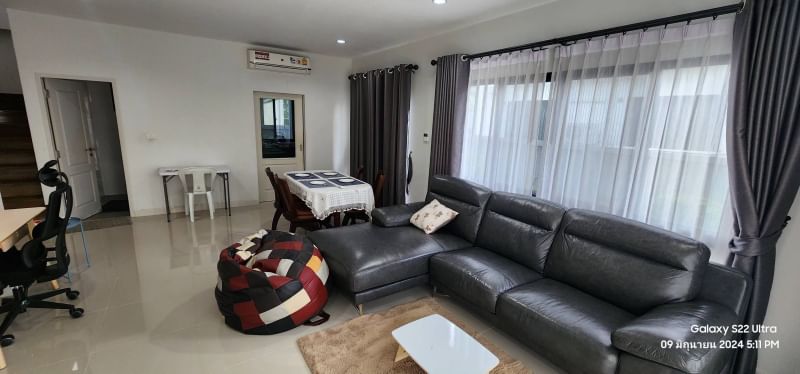 ให้เช่า 95,000 บาท ต่อเดือน Baan Lumpini Suanluang Rama 9 (บ้านลุมพินี สวนหลวง ร.9) มี 4 ห้องนอน