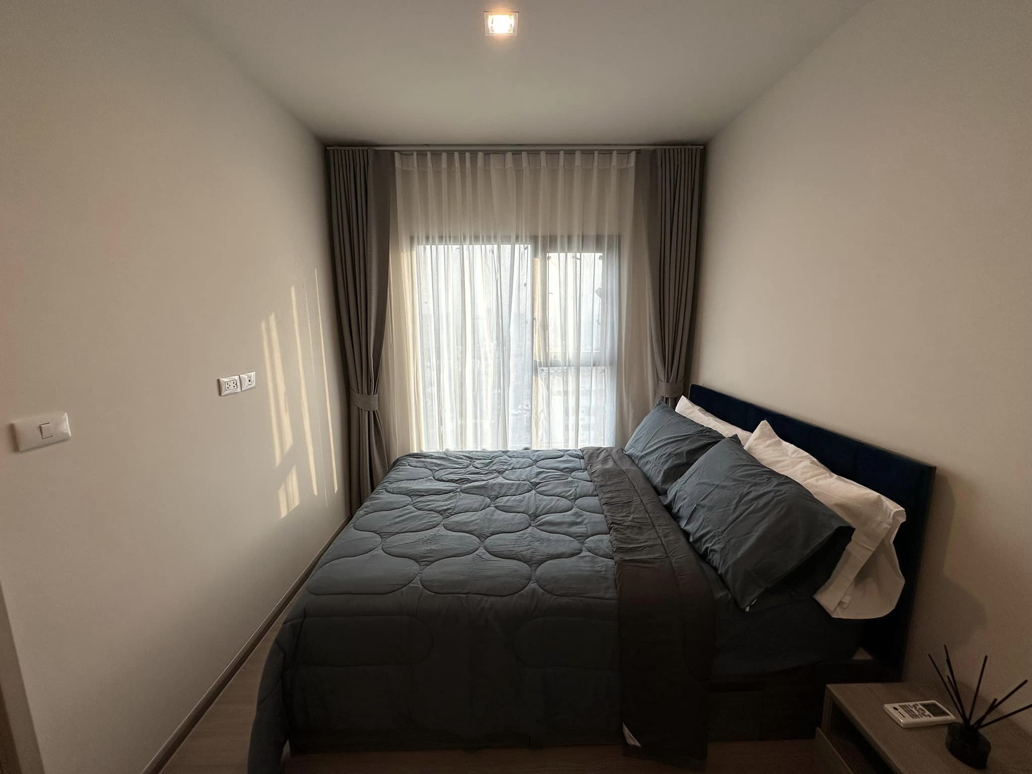 ให้เช่า : THE BASE Phetchaburi-Thonglor เดอะ เบส เพชรบุรี - ทองหล่อ ห้องใหม่พร้อมอยู่ เครื้องใช้ไฟฟ้าและเฟอร์นิเจอร์ครบ