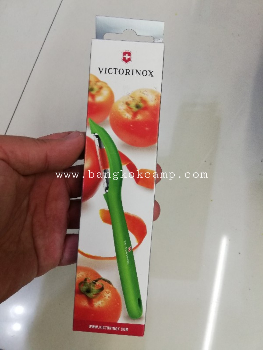 VICTORINOX UNIVERSAL PEELER ที่ปอกเปลือก....Made in Switzerland (7.6075.4)