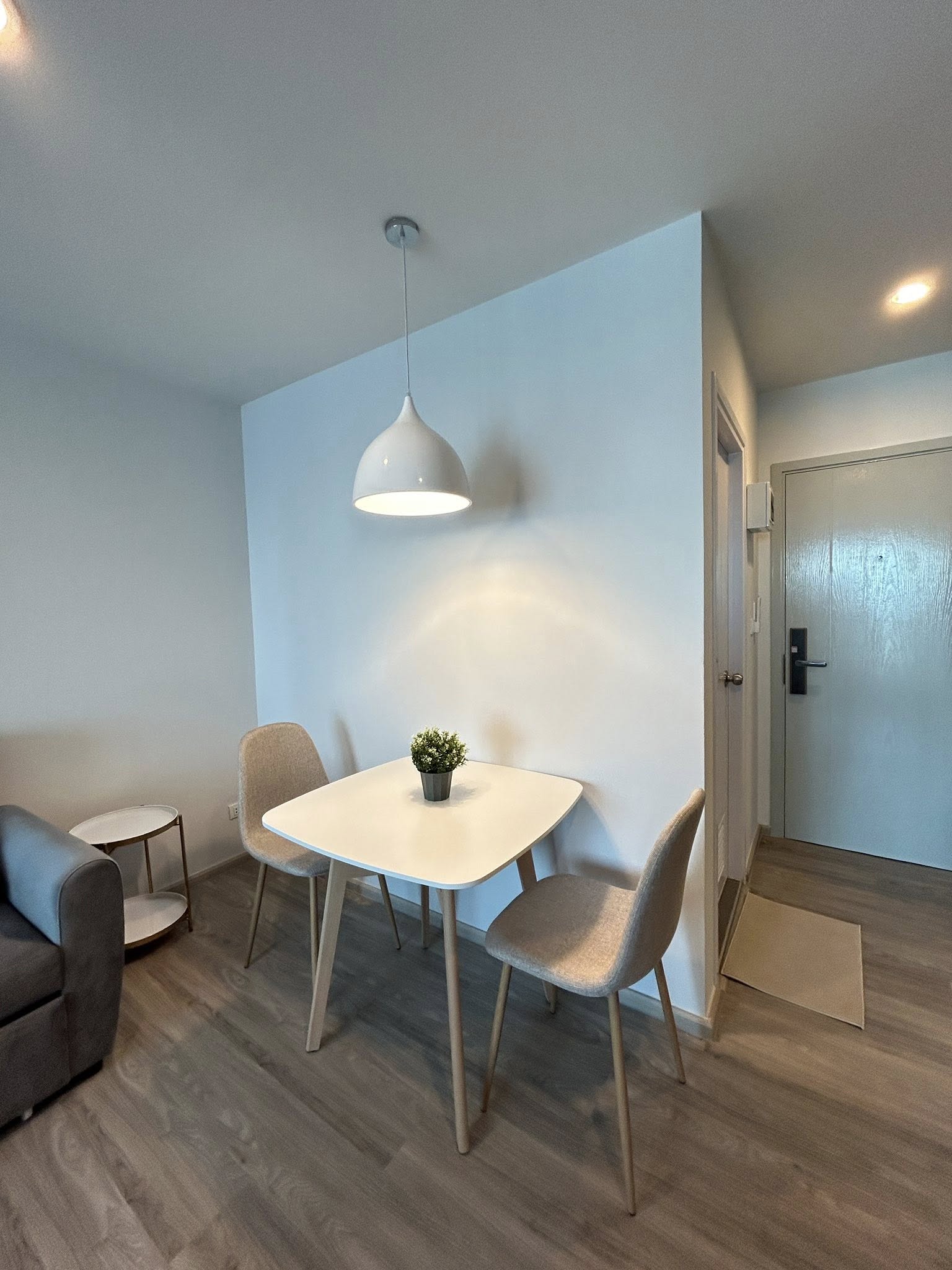 ให้เช่าคอนโด รีเจ้นท์ โฮม บางนา / For Rent Regent Home Bangna (English below)