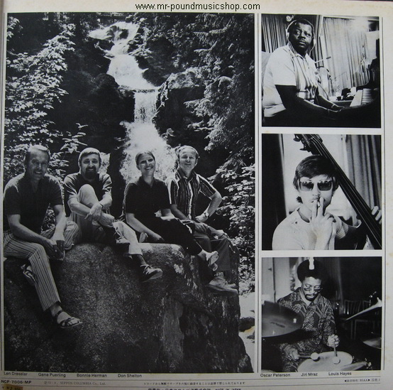 The Oscar Peterson Trio + The Singlers Ulimited - In Tune