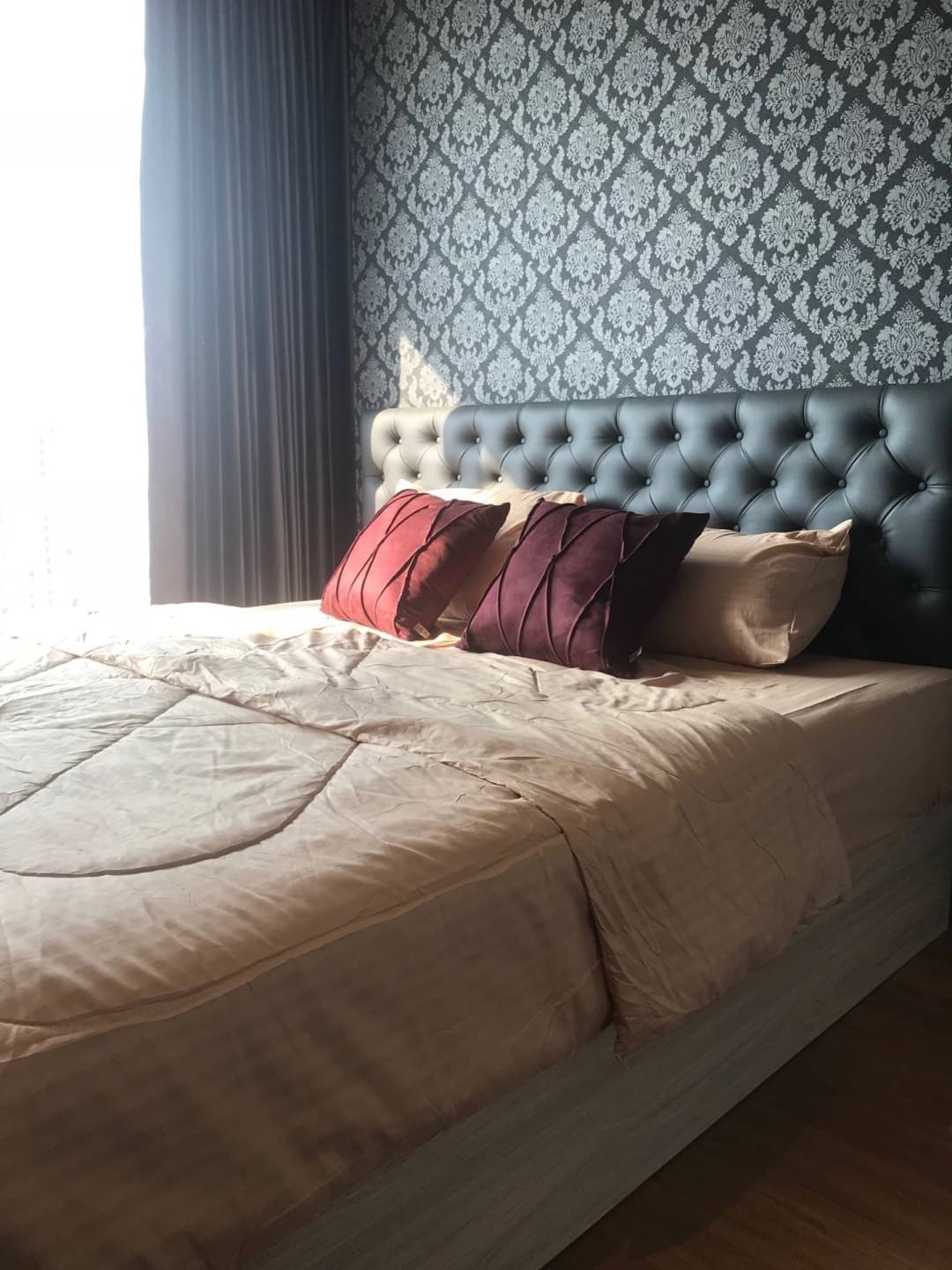 ให้เช่าคอนโด LPN 24 (Lumpini Suite Sukhumvit 24) 📍 ใกล้ BTS พร้อมพงษ์ เพียง 700 เมตร / ใกล้ MRT ศูนย์การประชุมแห่งชาติสิริกิติ์ เดินทางสะดวกทุกทิศ!