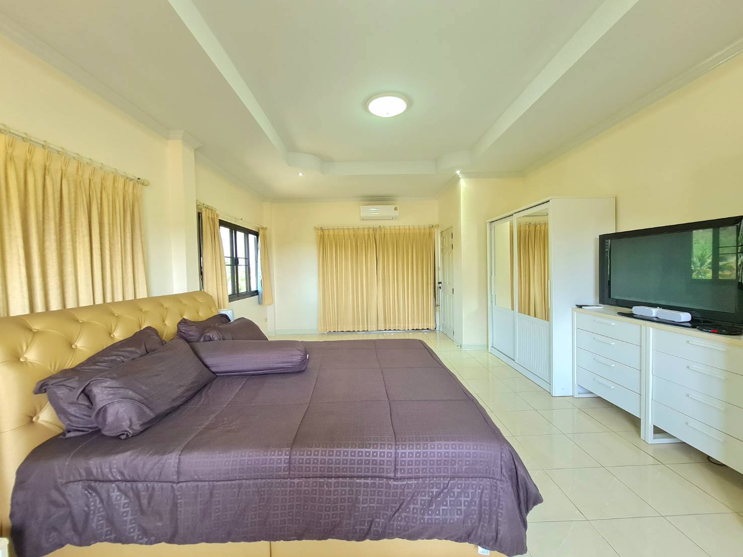 🏡 ขายบ้านเดี่ยวหลังใหญ่ วิวภูเขาล้อมรอบ หมู่บ้านพบโชคการ์เด้นฮิล (Phobchok Garden Hill) บางเสร่ – สัตหีบ