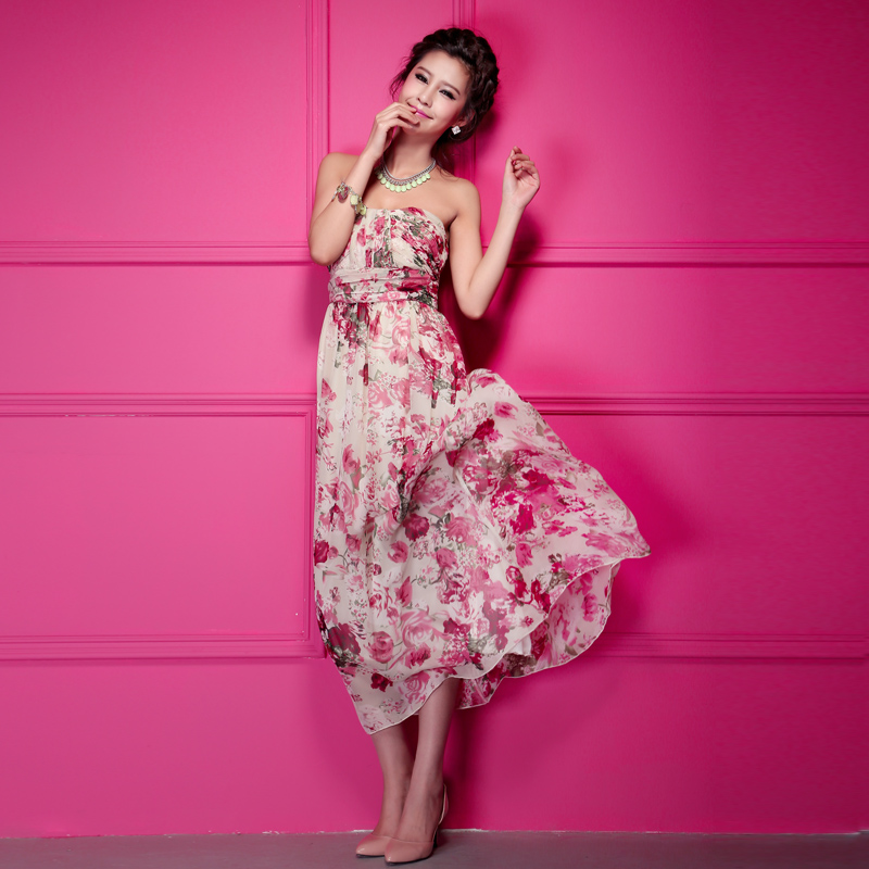 maxi dress ชุดเดรสยาวเกาะอก งานแต่งงาน ผ้าชีฟอง พื้นสีเบจลายดอกไม้สีชมพูเขียว ใส่ออกงาน น่ารัก สวยๆ Asia Street Fashion