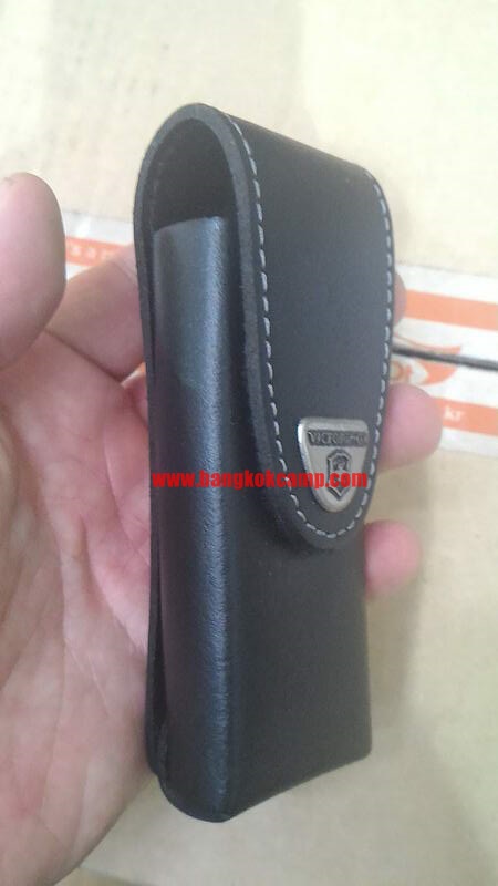 ซองหนัง VICTORINOX BLACK LEATHER POUCH 111 MM 1-4 LAYERS WITH ROTATING CLIP (4.0523.31)