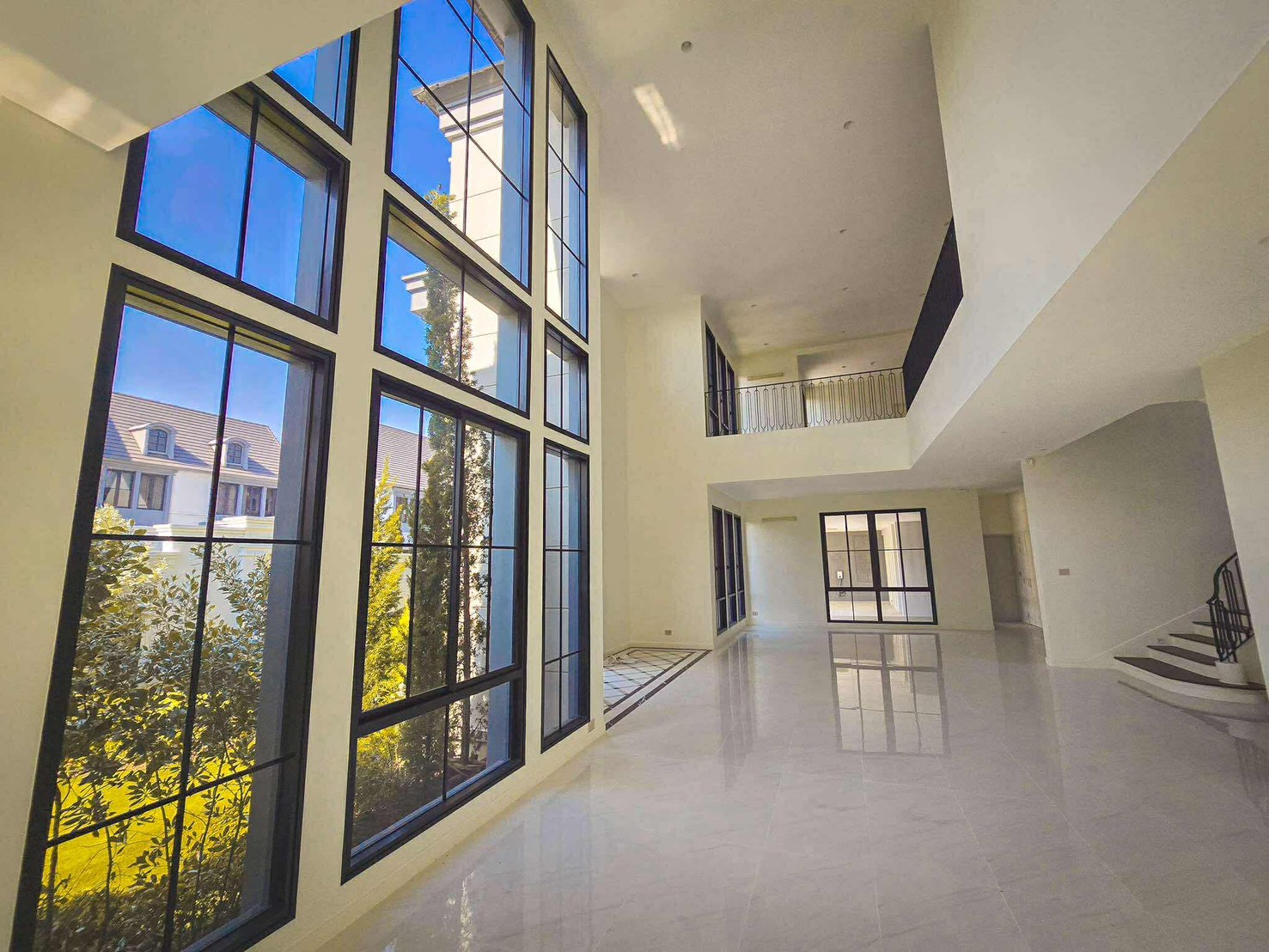 📌 ขายบ้านเดี่ยวหรู แปลงมุม พร้อมสวนส่วนตัว หลังที่ดีที่สุดในโครงการ โครงการ NARASIRI PHAHOL - WATCHAPOL (นาราสิริ พหล – วัชรพล)