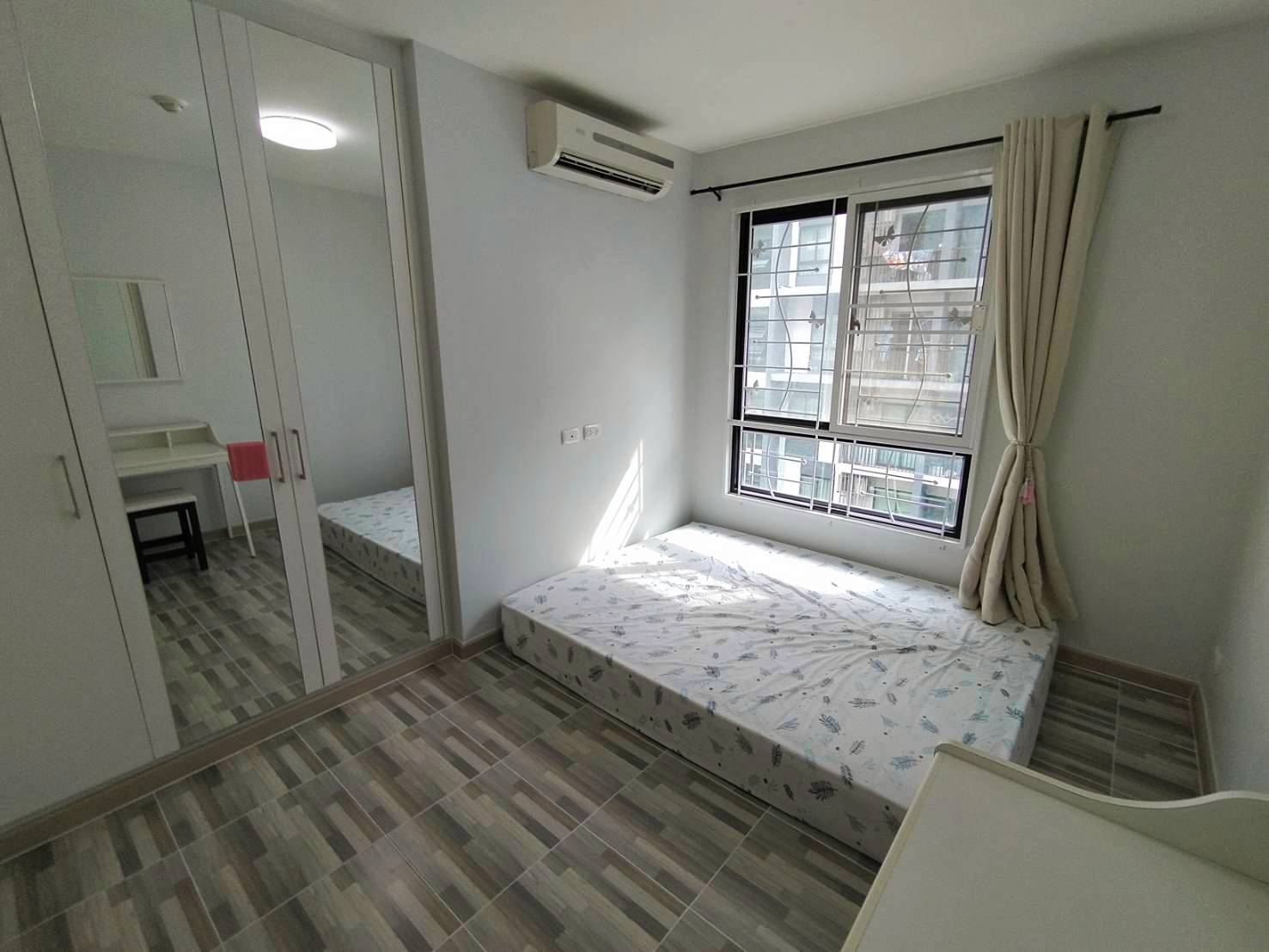 ให้เช่า iCondo Serithai Green Space (ไอคอนโด เสรีไทย กรีนสเปซ) ตั้งอยู่หน้าถนนเสรีไทย ระหว่างเสรีไทย43-45 ห้องทำใหม่เอี่ยม สวยจนหลงรัก