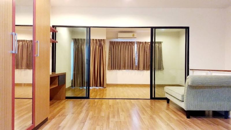 ให้เช่าบ้าน 33,500บาท ต่อเดือน หมู่บ้าน Villette City Pattanakarn 38 : วิลเลต ซิตี้ พัฒนาการ 38 ทะลุเข้าพัฒนาการ 32 ได้