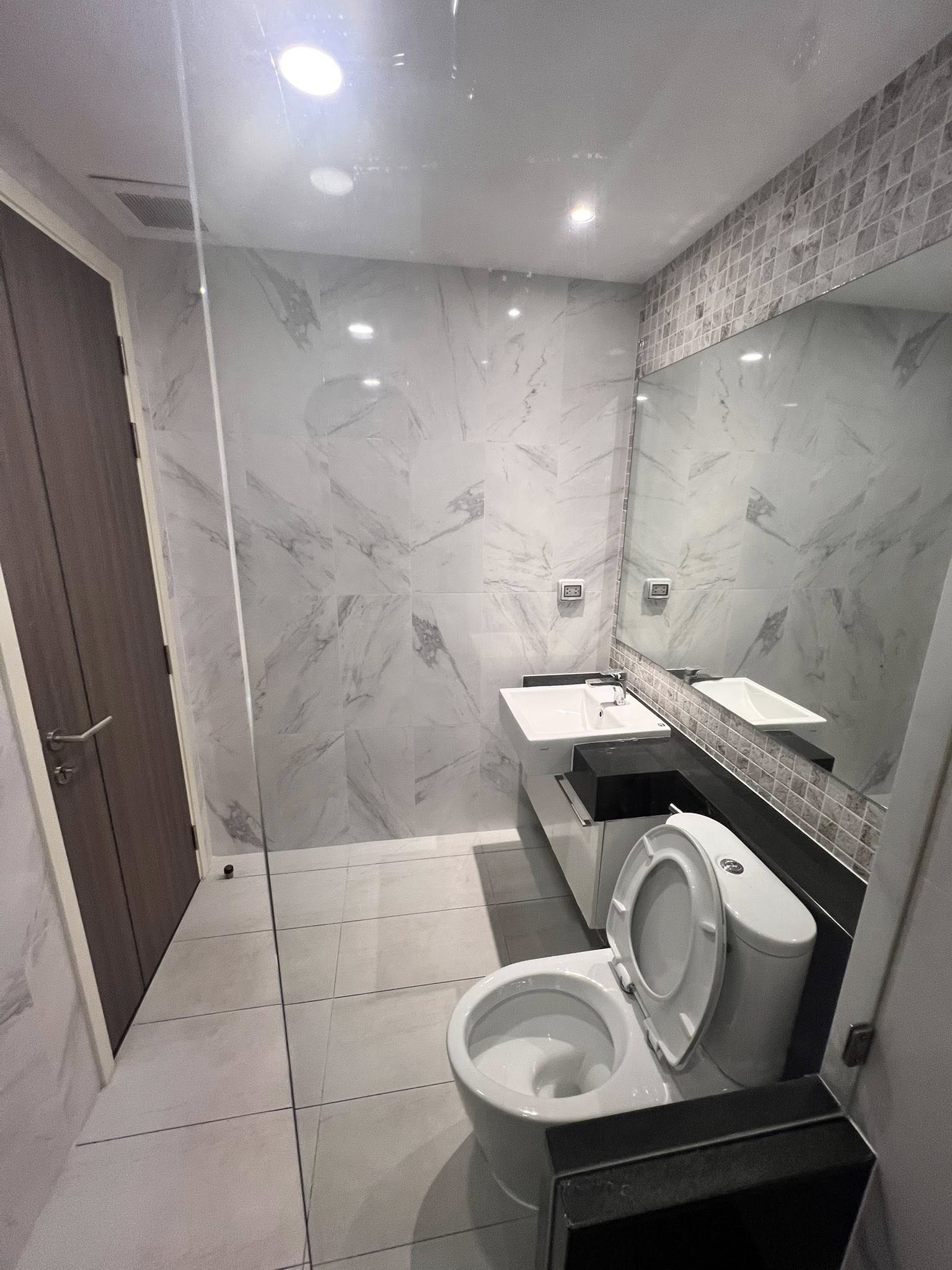 ðĄâĻ āđāļŦāđāđāļāđāļēāļāļāļāđāļ Supalai Premier Charoennakorn (āļĻāļļāļ āļēāļĨāļąāļĒ āļāļĢāļĩāđāļĄāļĩāļĒāļĢāđ āđāļāļĢāļīāļāļāļāļĢ)