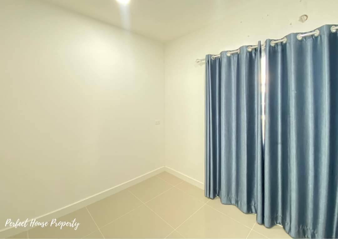 ขายด่วน! บ้านแฝดสไตล์อังกฤษ โครงการโกลเด้น นีโอ รามอินทรา - วงแหวน (Golden Neo Ramintra - Wongwaen)