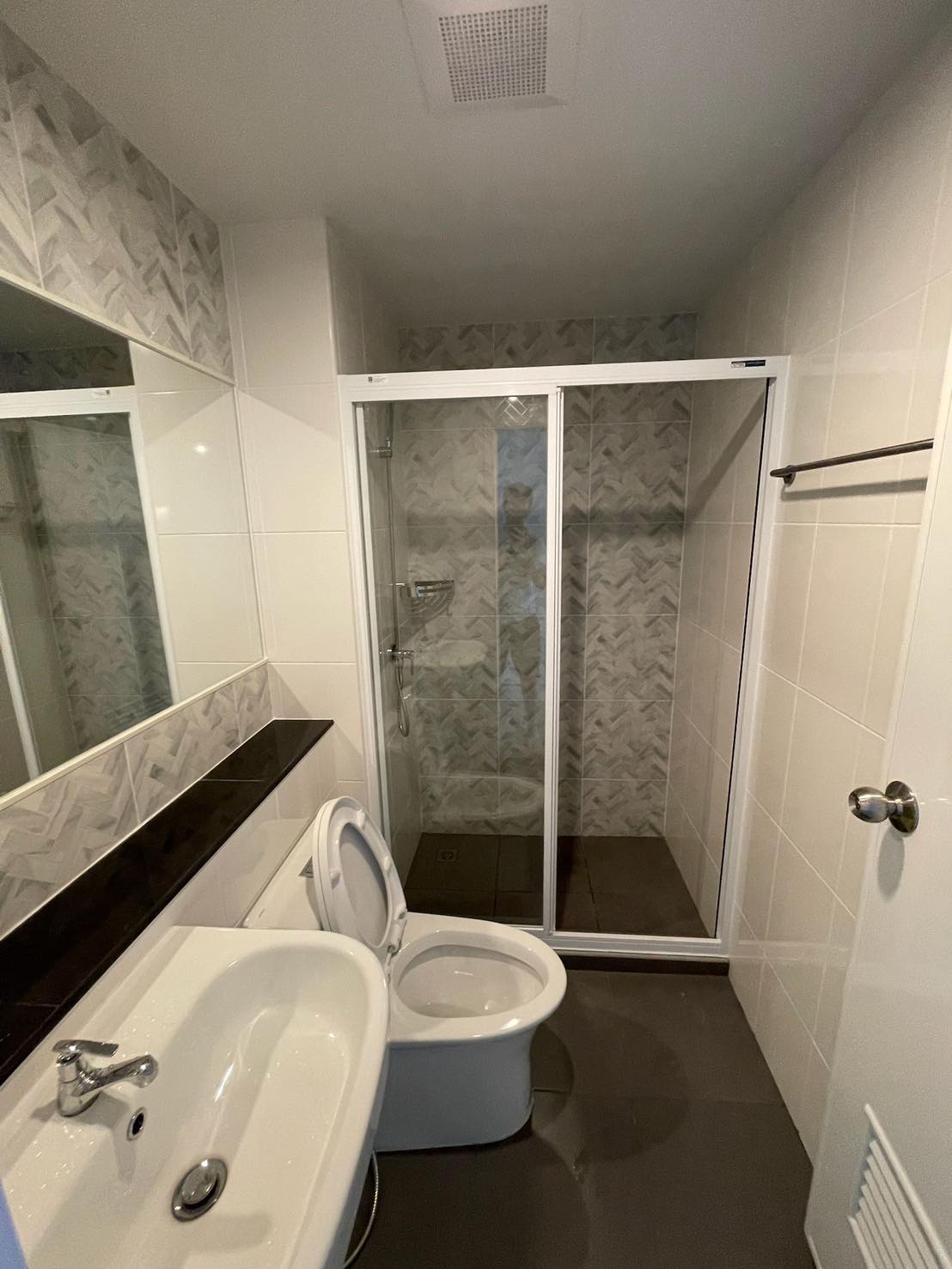 ให้เช่าคอนโด Regent home bangna (รีเจ้นท์ โฮม บางนา) [ห้องใหม่] อาคาร B ชั้น 26 ห้องขนาด 28 ตร.ม.