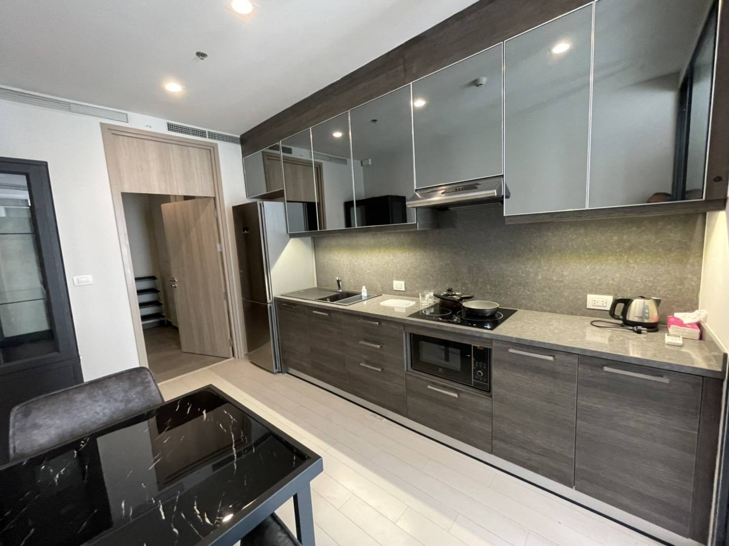 ให้เช่าคอนโด Noble Ploenchit (โนเบิล เพลินจิต) 1 ห้องนอน 1 ห้องน้ำ ขนาด 44.5 ตรม ชั้น 12A ห้องแต่งครบพร้อมเข้าอยู่