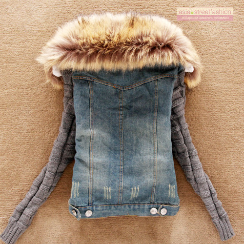 เสื้อกันหนาว ทรงเท่ๆ สำหรับสาวไซส์เล็ก ช่วงตัวเป็นผ้ายีนส์ ด้านในบุขนอุ่นมาก ช่วงแขนเป็นไหมพรมทอเนื้อดี ช่วงขอแต่ขนเฟลอ ถอดออกได้ (ขนฟูหนาประมาณ 60% ของในรูป) same pic