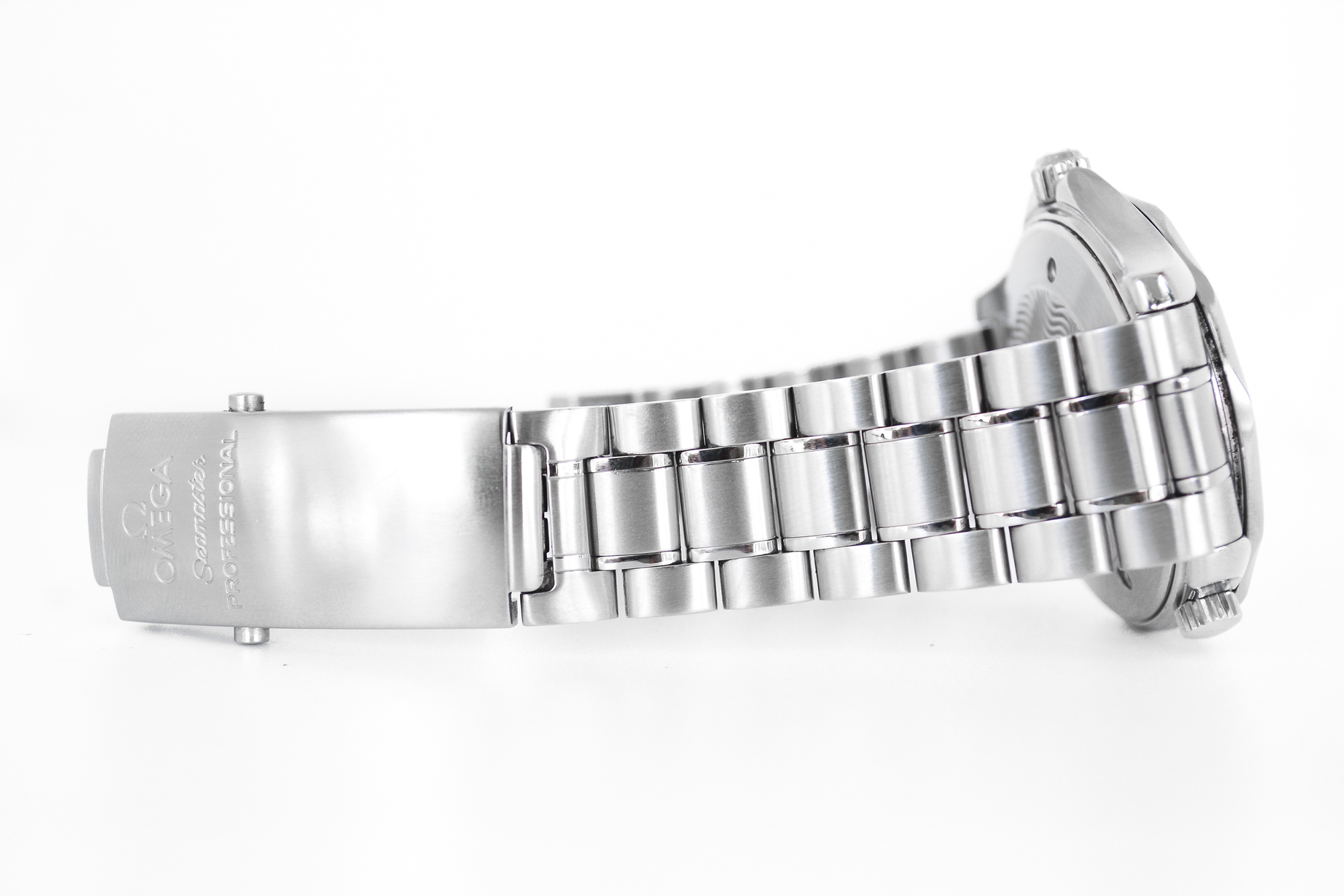 Omega Professional Seamaster James bond ขอบเหล็ก (Sold)