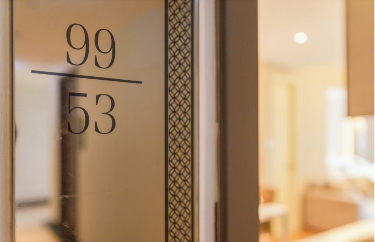 ขาย / เช่า คอนโด H Sukhumvit 43 (เอช สุขุมวิท 43) ห้อง 99/53 แบบห้อง 1 ห้องนอน 1 ห้องน้ำ ชั้น 8 ขนาด 40.91 ตรม