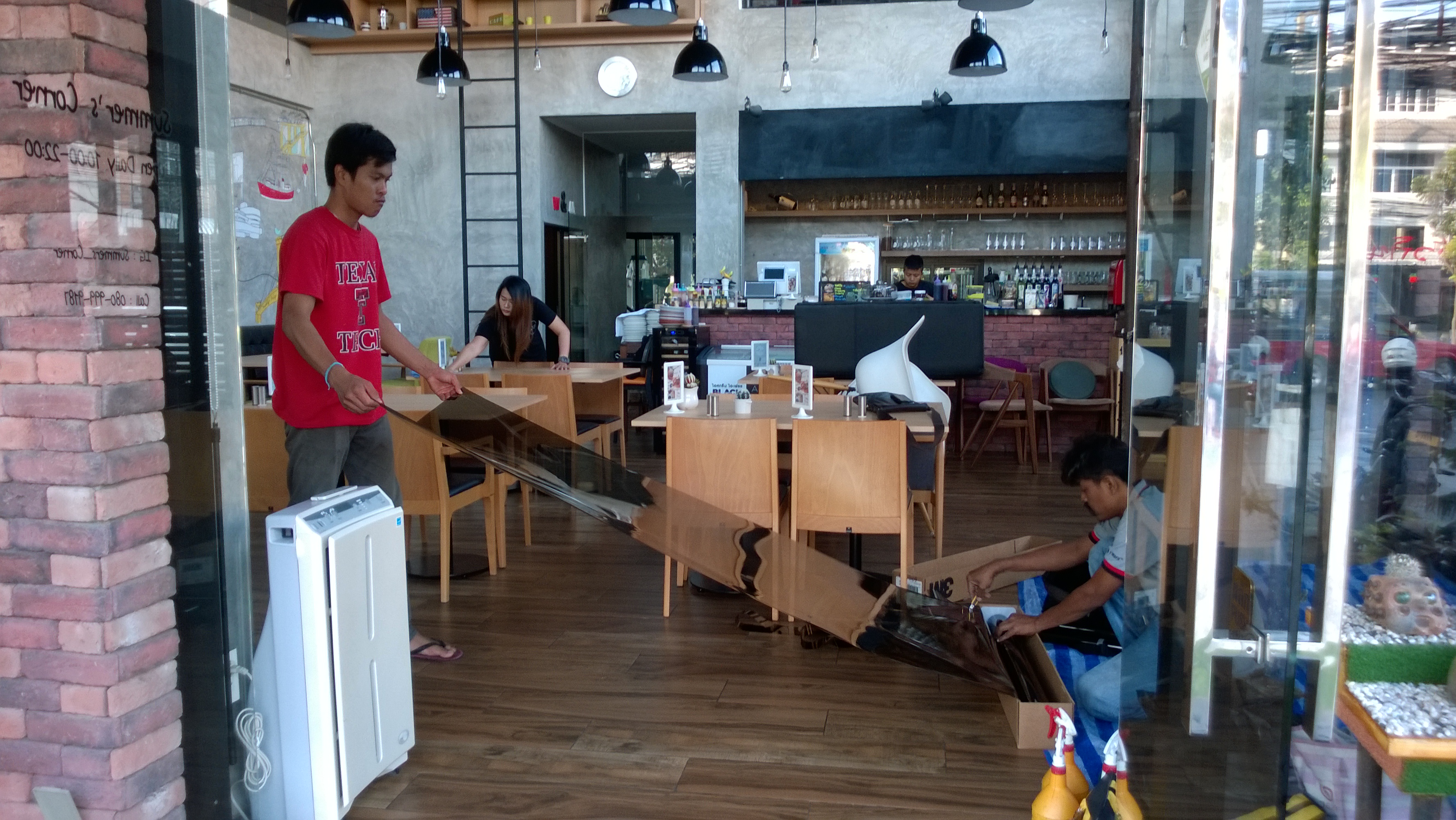 Summer's Corner Cafe and Resturant บางแสน (02)