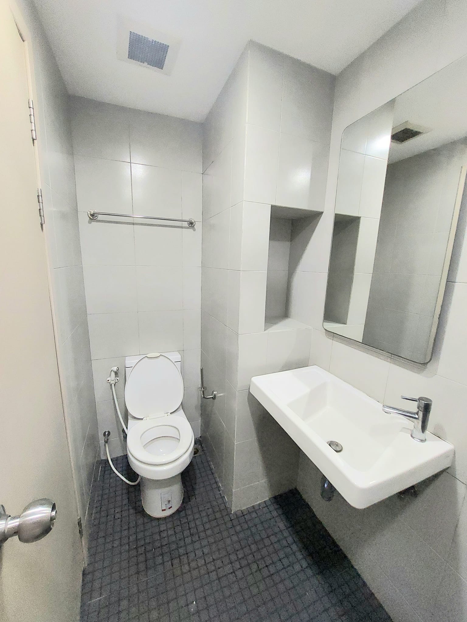 ให้เช่าคอนโด ELIO DEL RAY Sukhumvit 64 เอลลิโอ เดล เรย์ สุขุมวิท 64 คอนโดสไต์รีสอร์ท 1 ห้องนอน 1 ห้องครัว (แยกครัวชัดเจน)