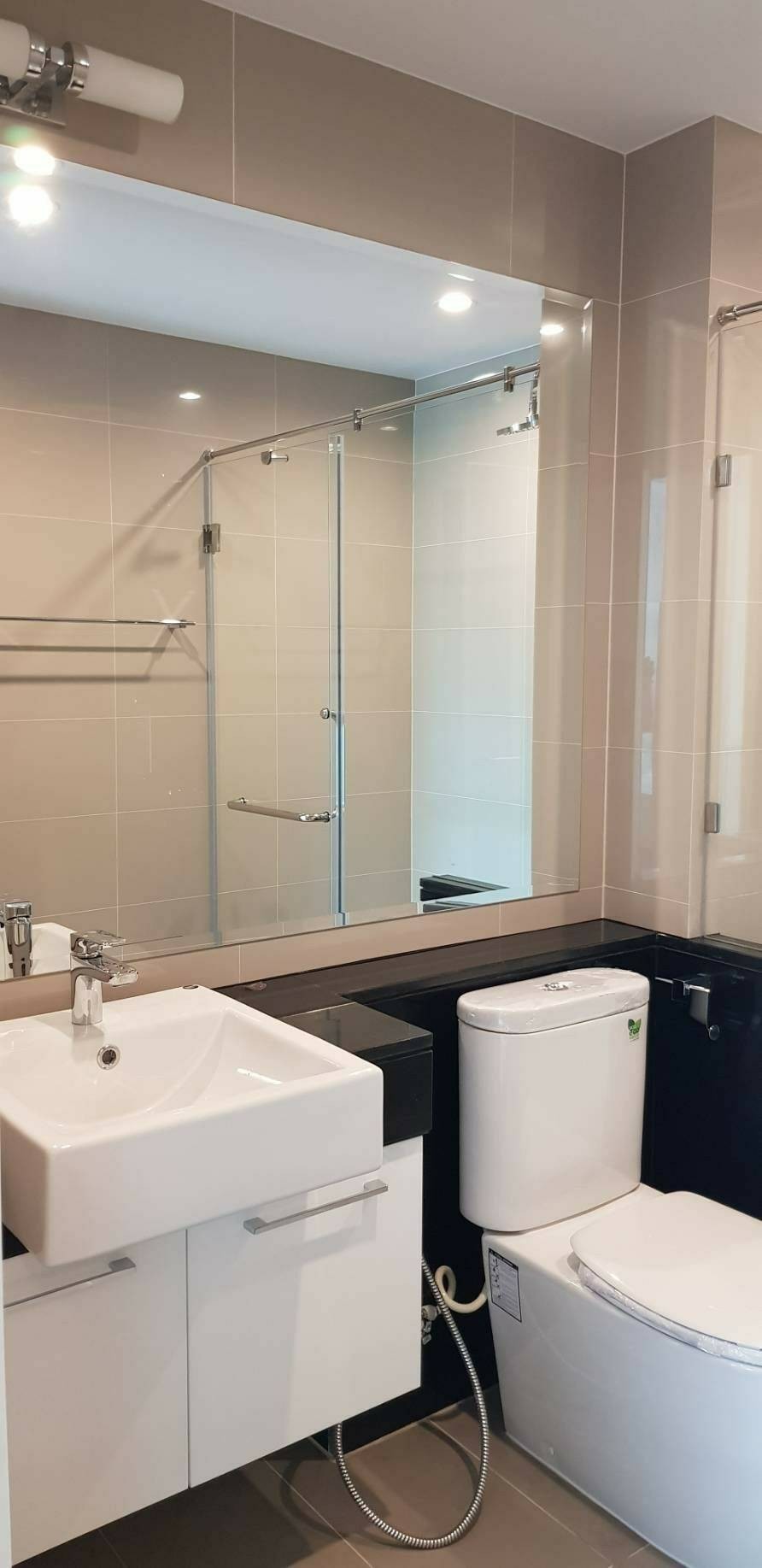 ให้เช่าคอนโด Citi Smart Sukhumvit 18 (ซิตี้ สมาร์ท สุขุมวิท18) 3 ห้องนอน 3 ห้องน้ำ ขนาด 120 ตร.ม.